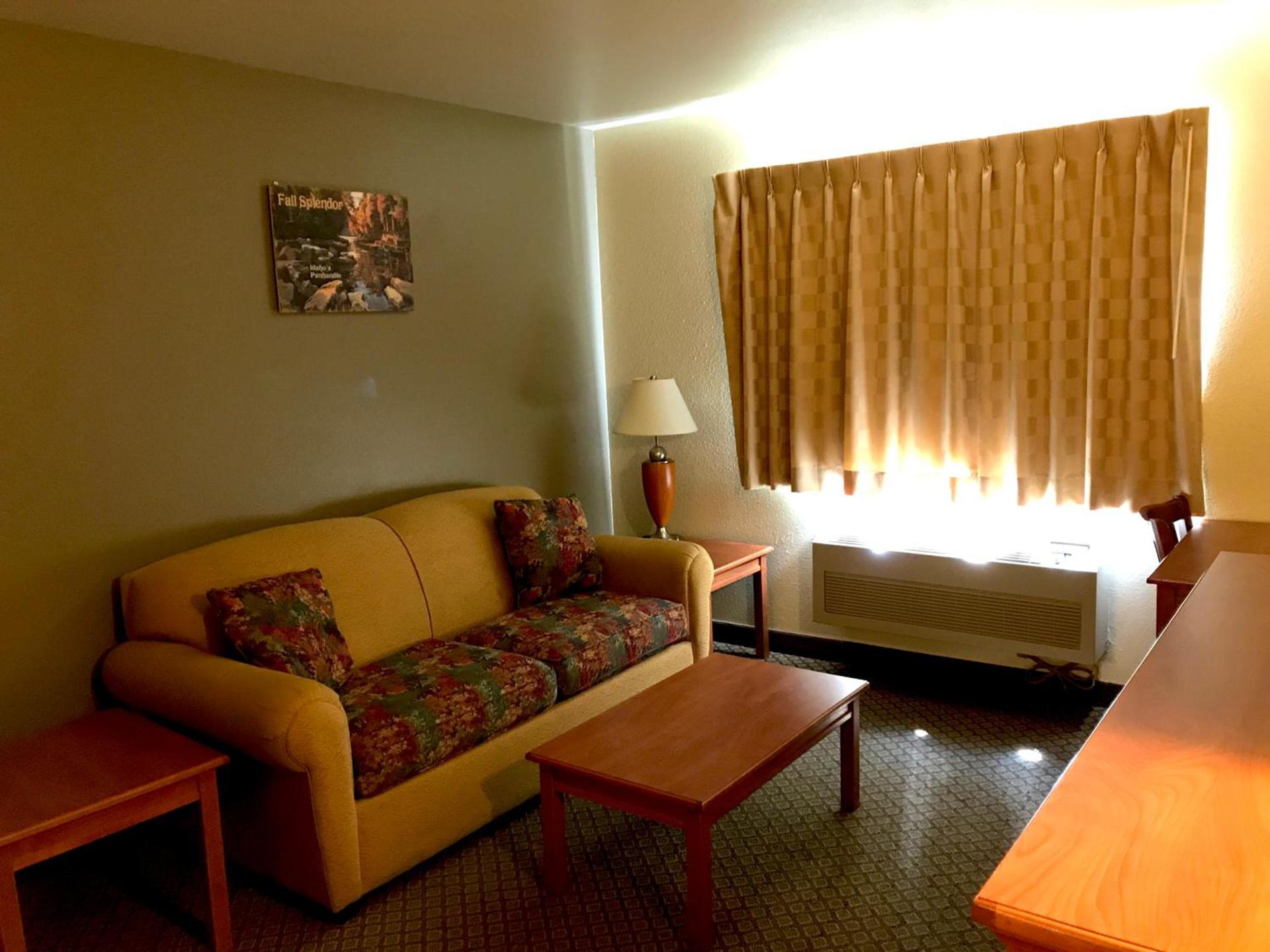 FairBridge Inn & Suites Kellogg photo 7