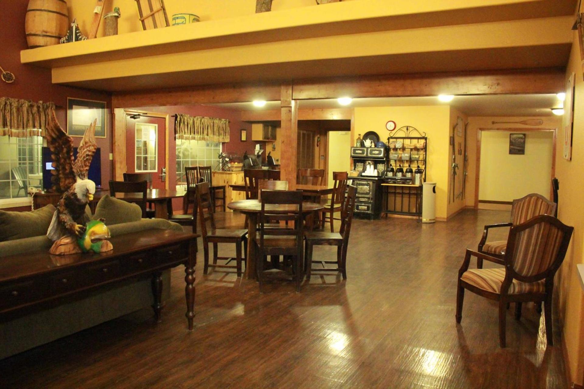 FairBridge Inn & Suites Kellogg photo 8