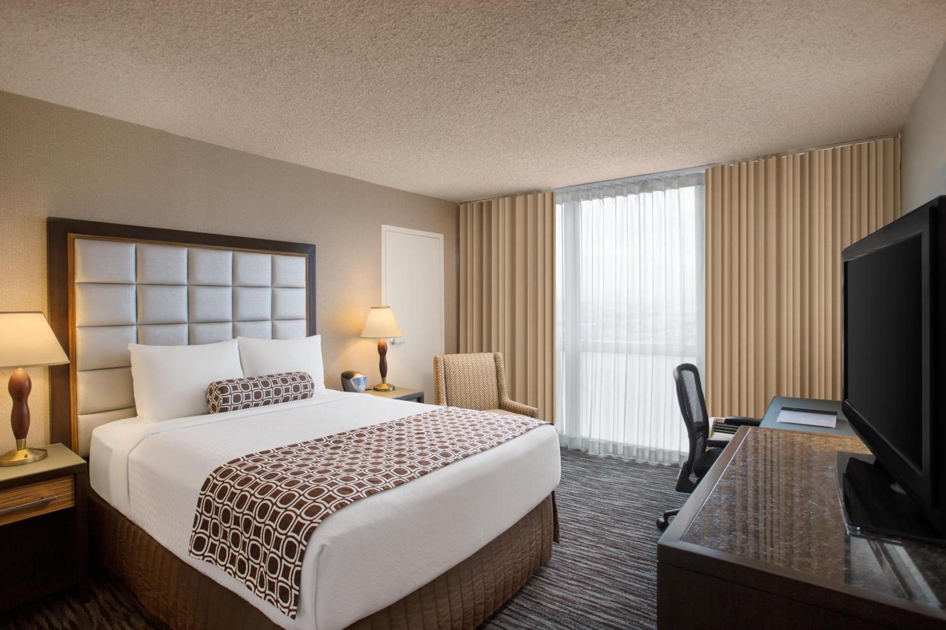 Crowne Plaza San Francisco Airport by IHG photo 11