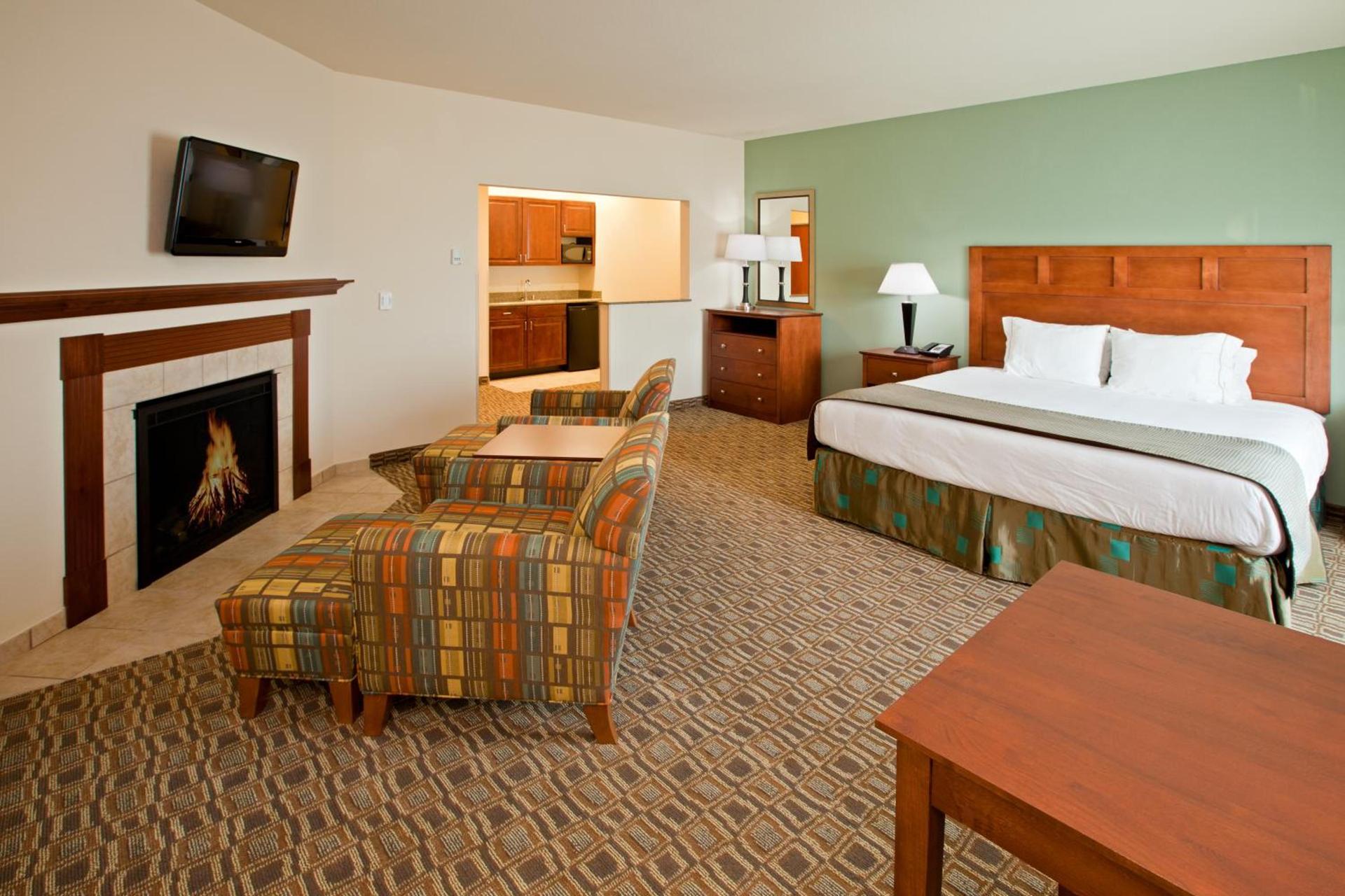 Holiday Inn Express & Suites Ripley by IHG photo 10