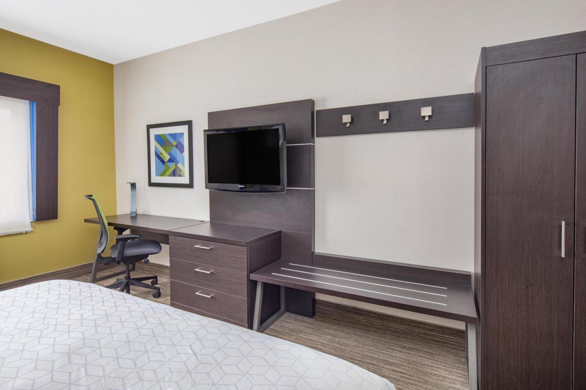 Holiday Inn Express Hotel & Suites Bishop by IHG photo 46