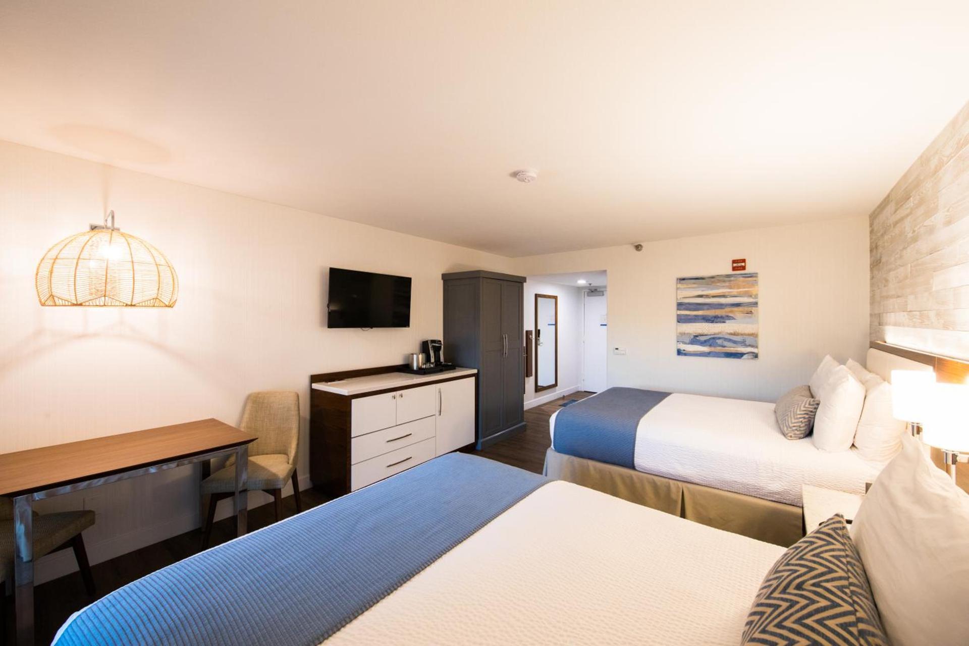 SeaCrest Oceanfront Hotel photo 18