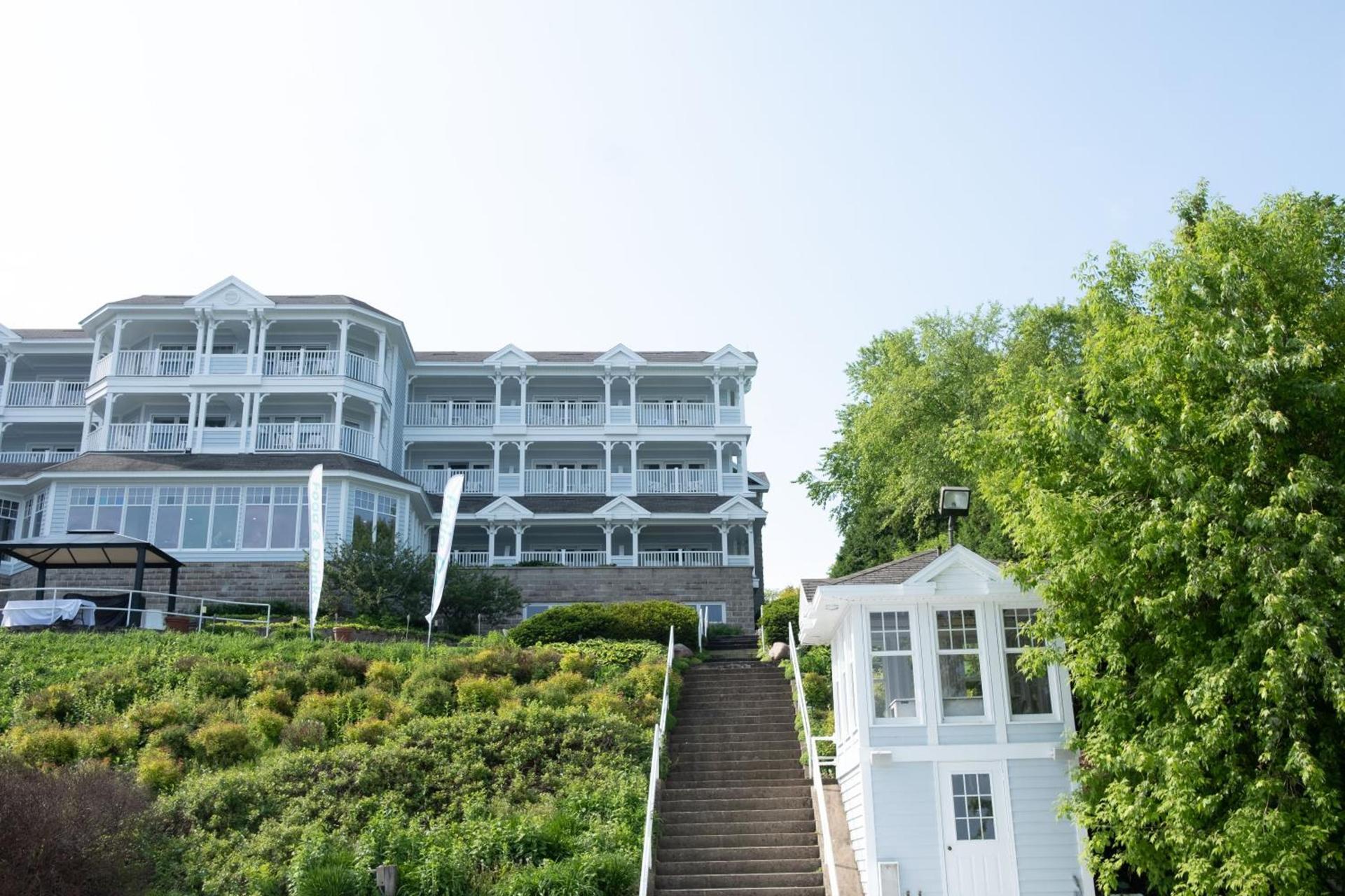 The Geneva Inn photo 6