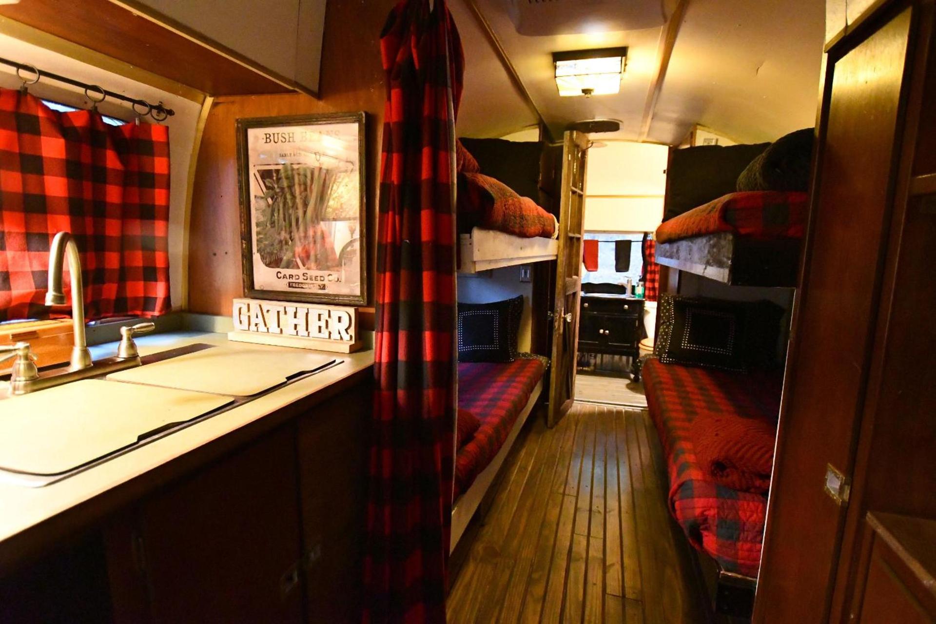 Country Woods Inn photo 15