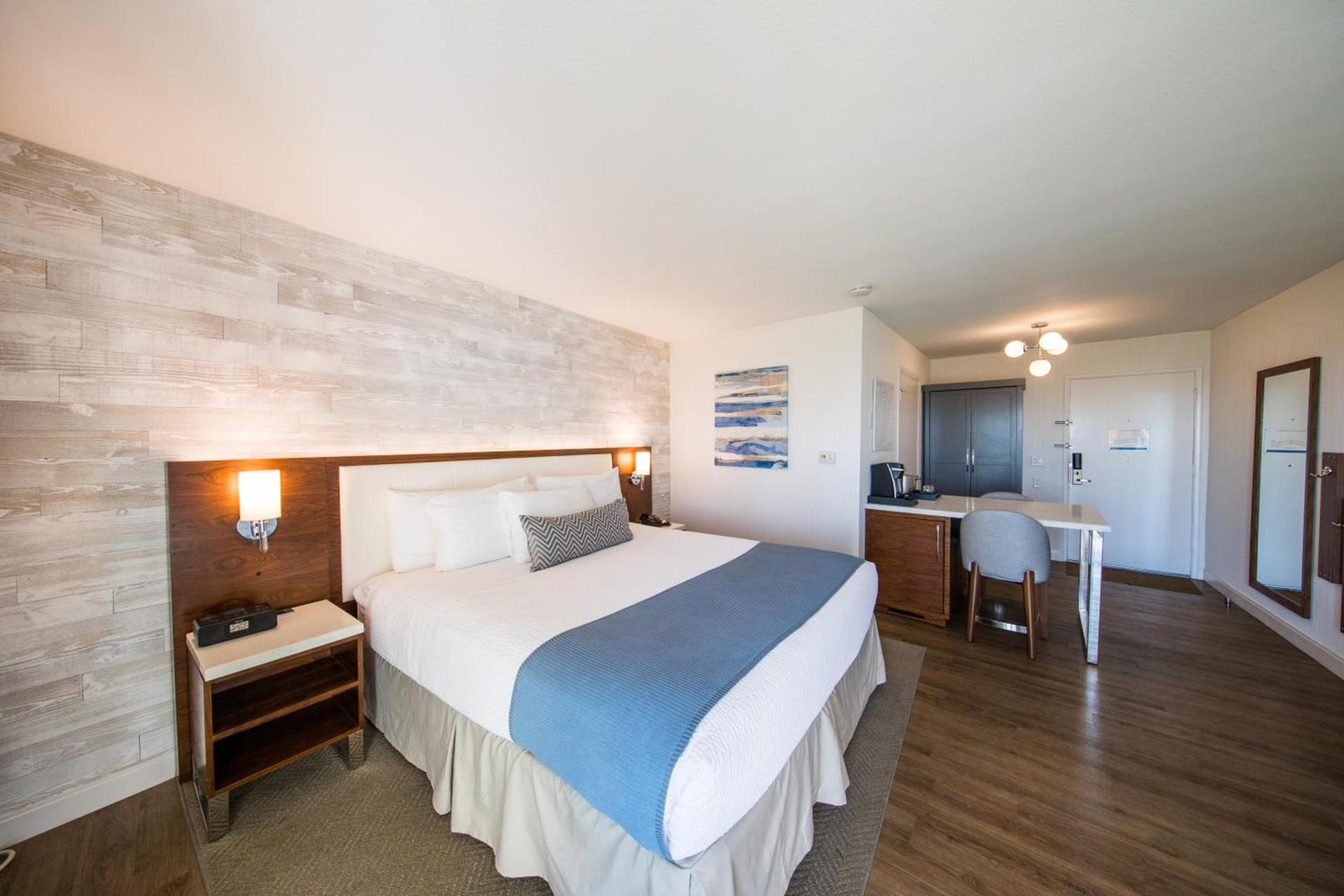 SeaCrest Oceanfront Hotel photo 12