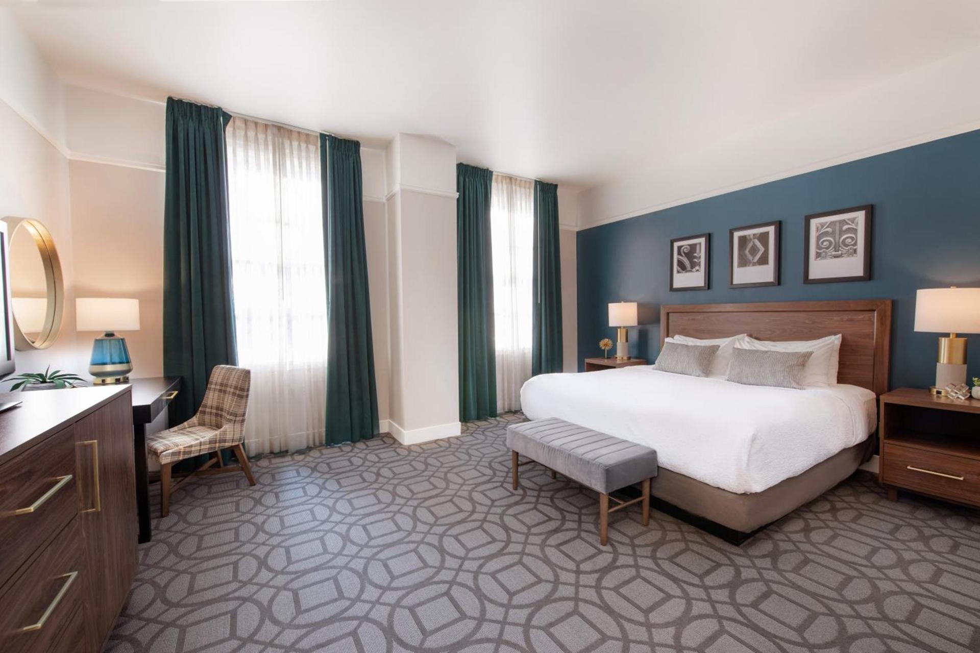 Magnolia Hotel Omaha photo 8