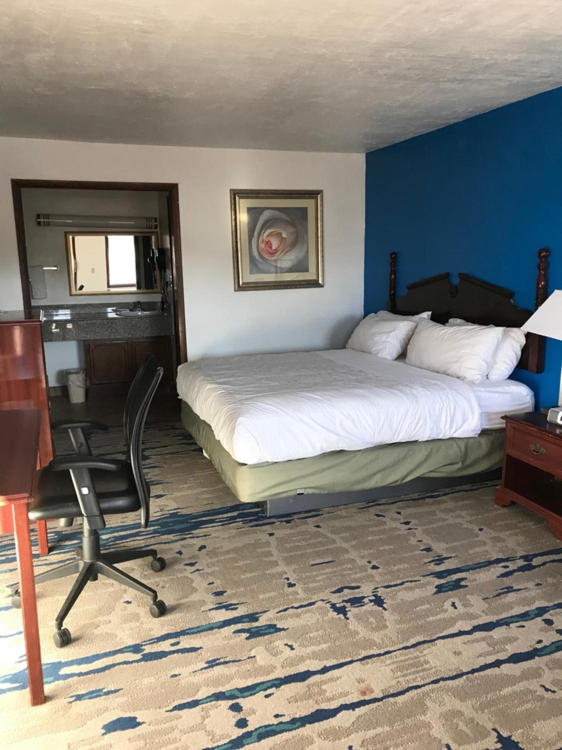 Interstate Motel photo 3