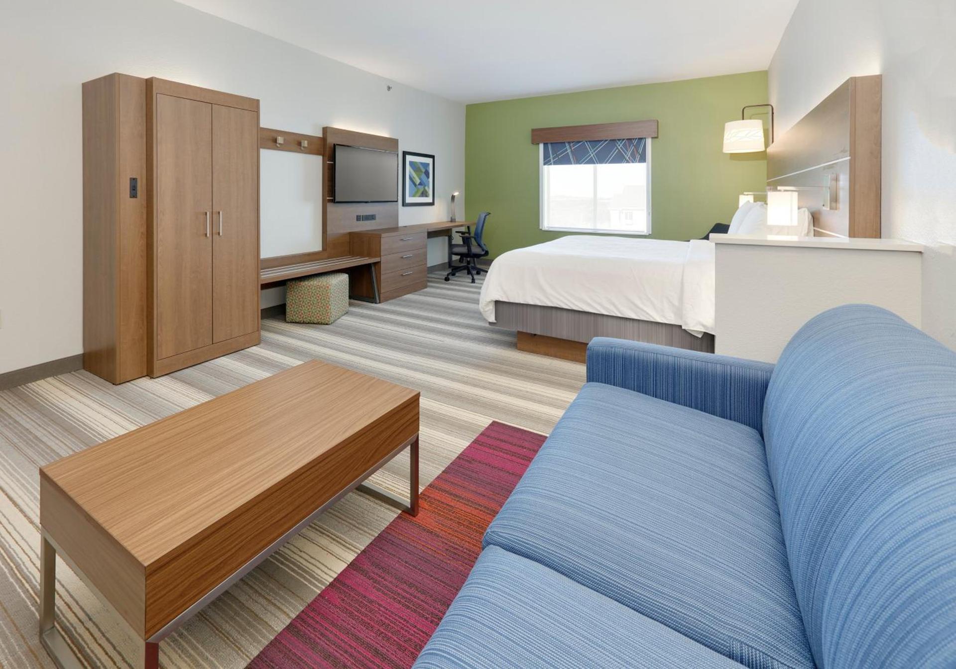 Holiday Inn Express & Suites - Denton North by IHG photo 41