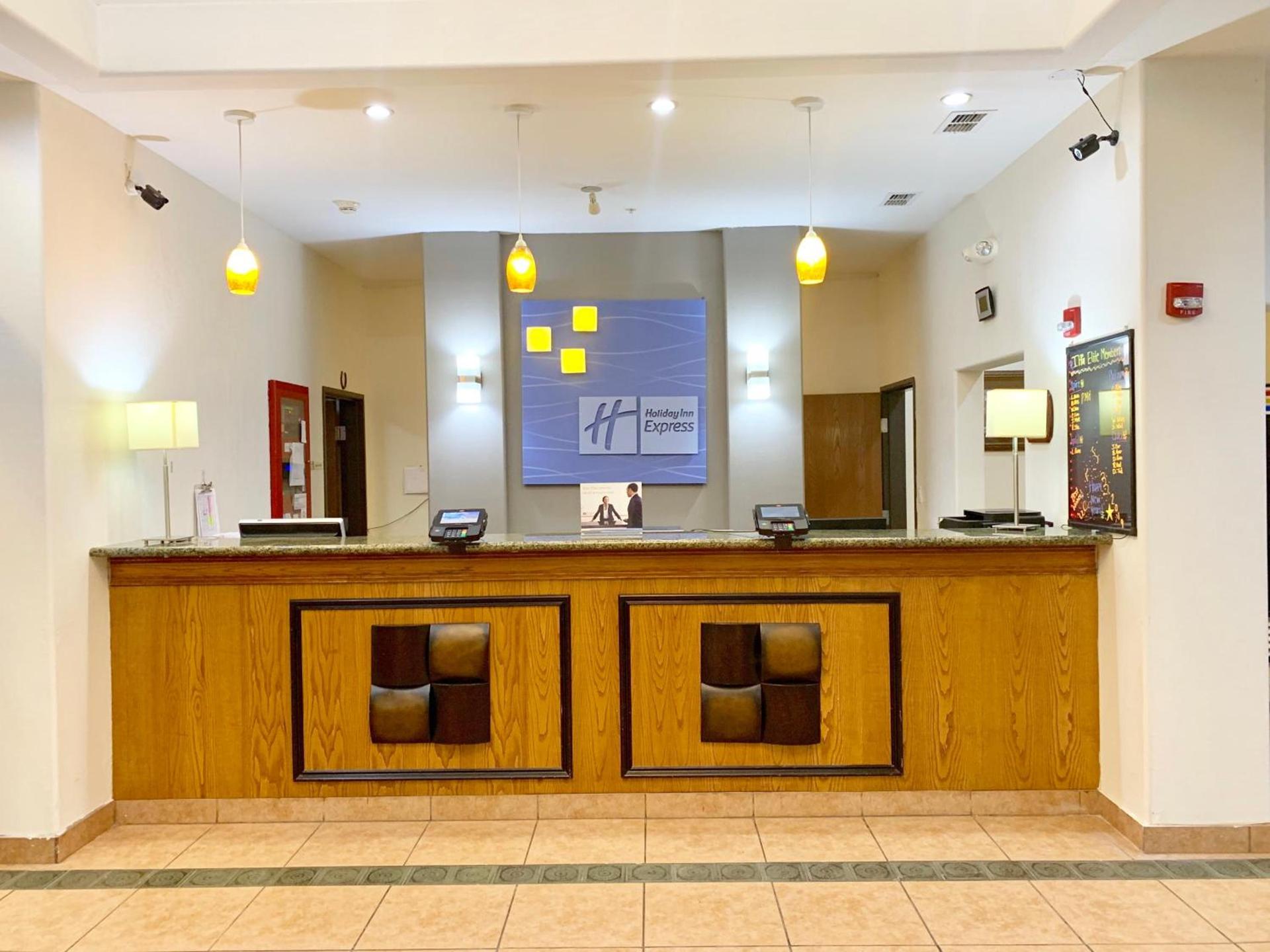 Holiday Inn Express Hotel and Suites Alice by IHG photo 35