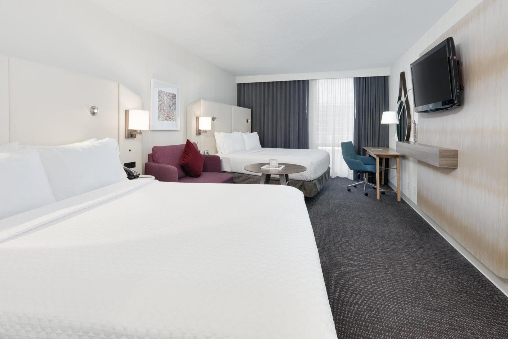 Crowne Plaza Dallas Downtown by IHG photo 25