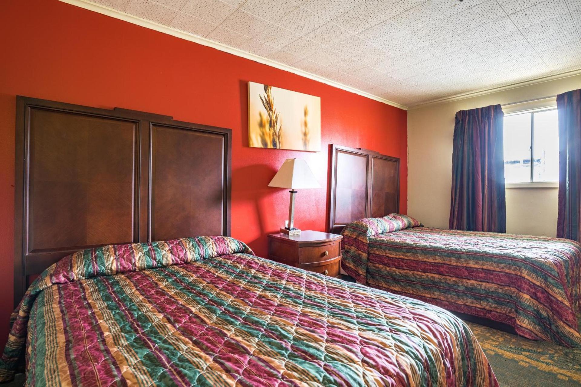 OYO Hotel Holly Springs MS photo 8