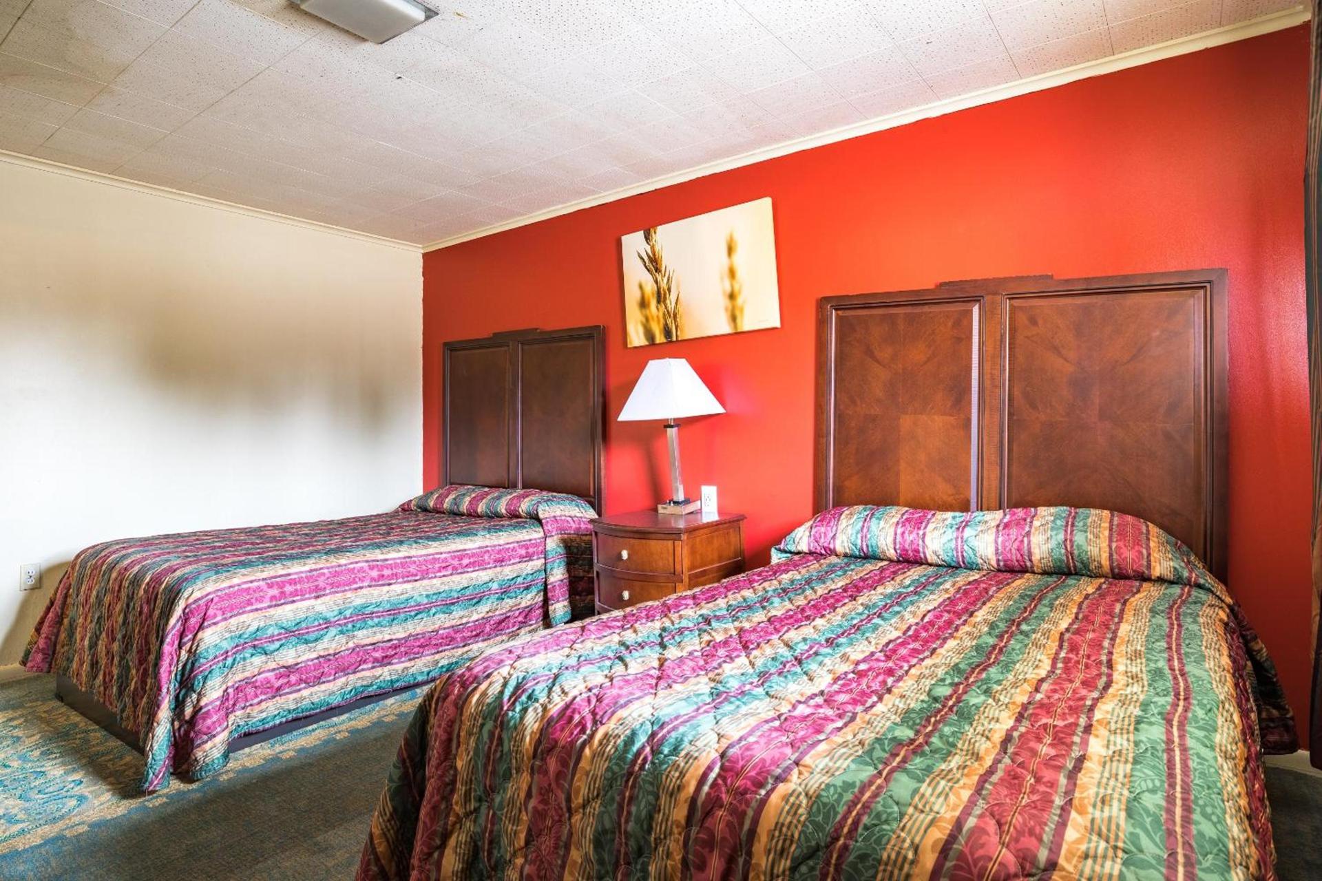 OYO Hotel Holly Springs MS photo 11