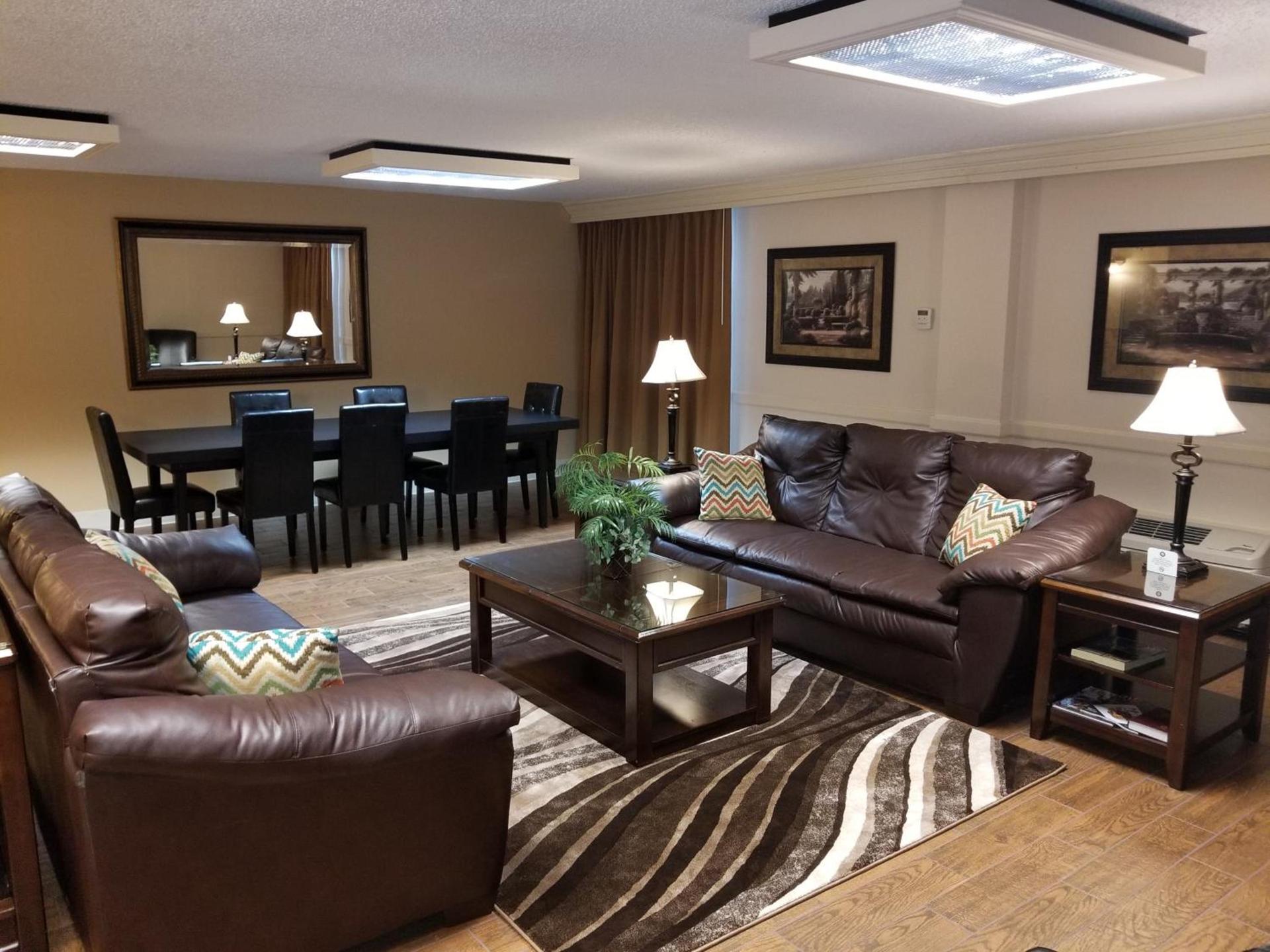 Wyndham Riverfront Hotel photo 50