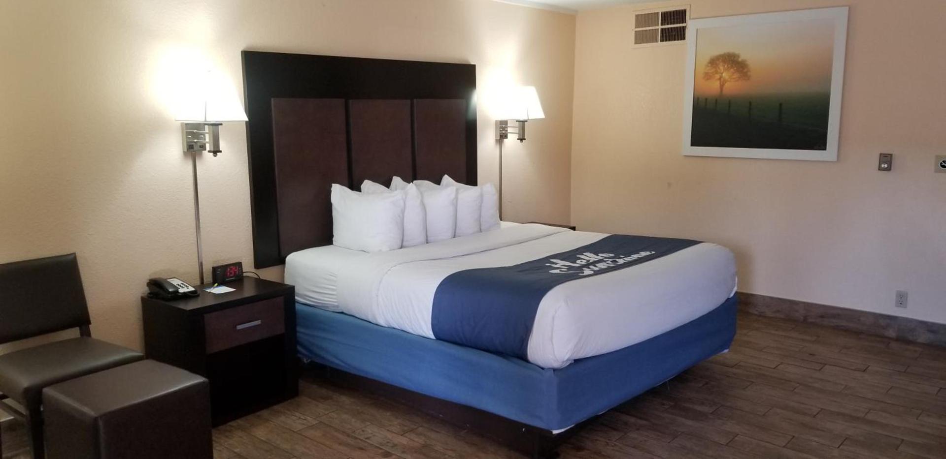 Days Inn & Suites by Wyndham Trinidad photo 23