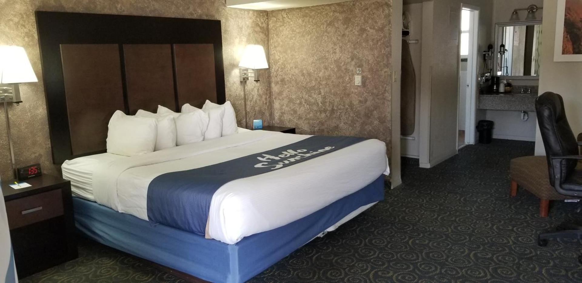 Days Inn & Suites by Wyndham Trinidad photo 14
