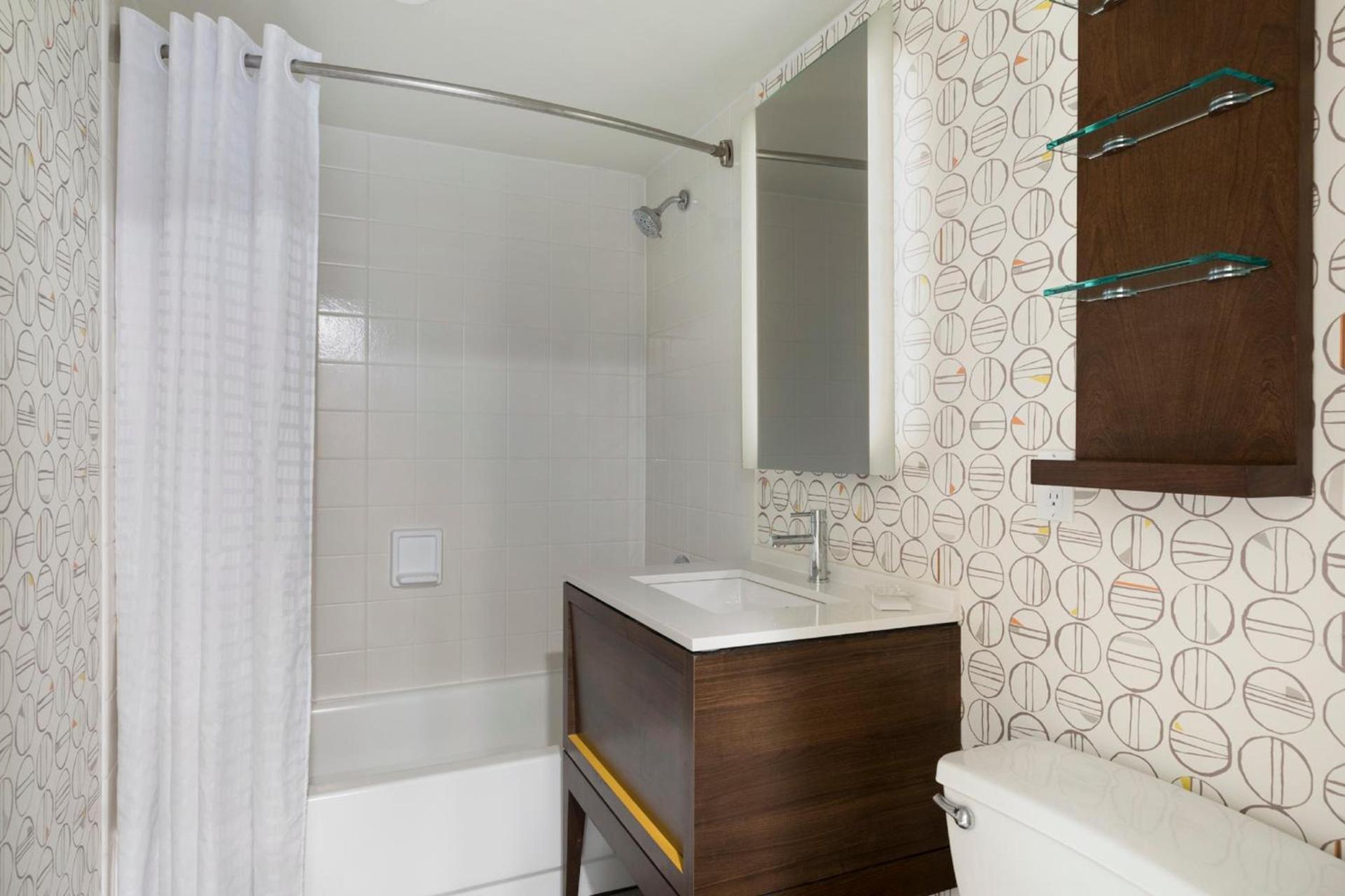 Holiday Inn - Bloomington W MSP Airport Area by IHG photo 29
