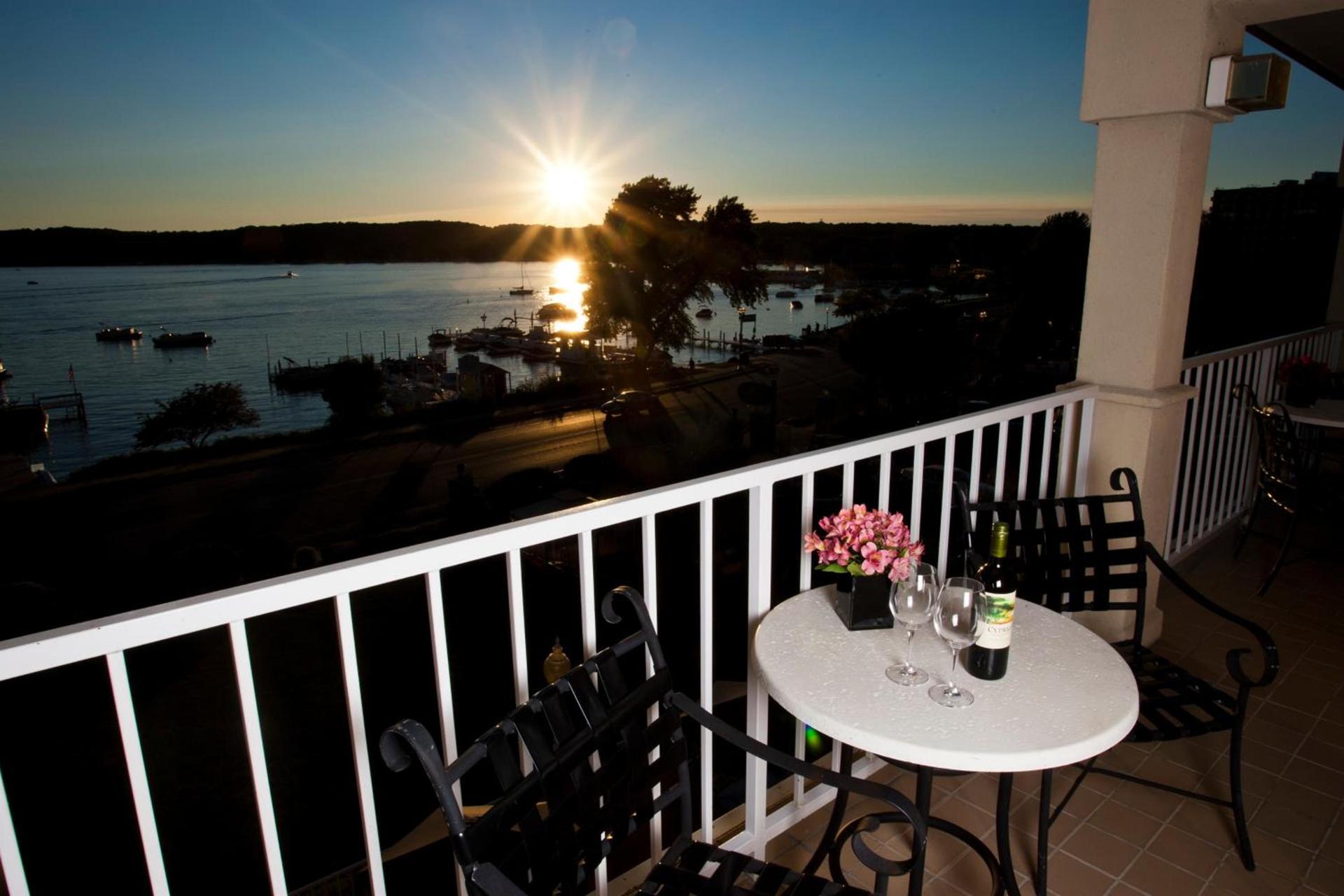 Bella Vista Suites Lake Geneva photo 7
