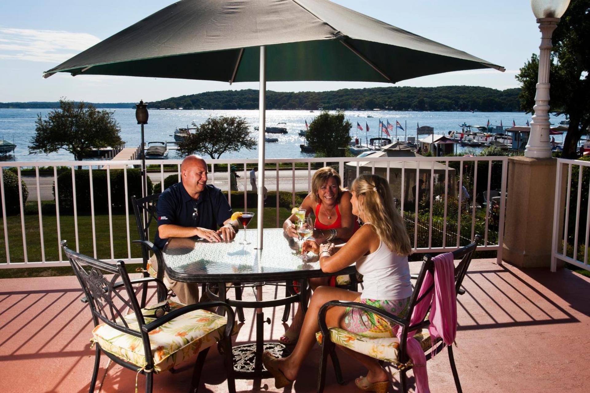 Bella Vista Suites Lake Geneva photo 6