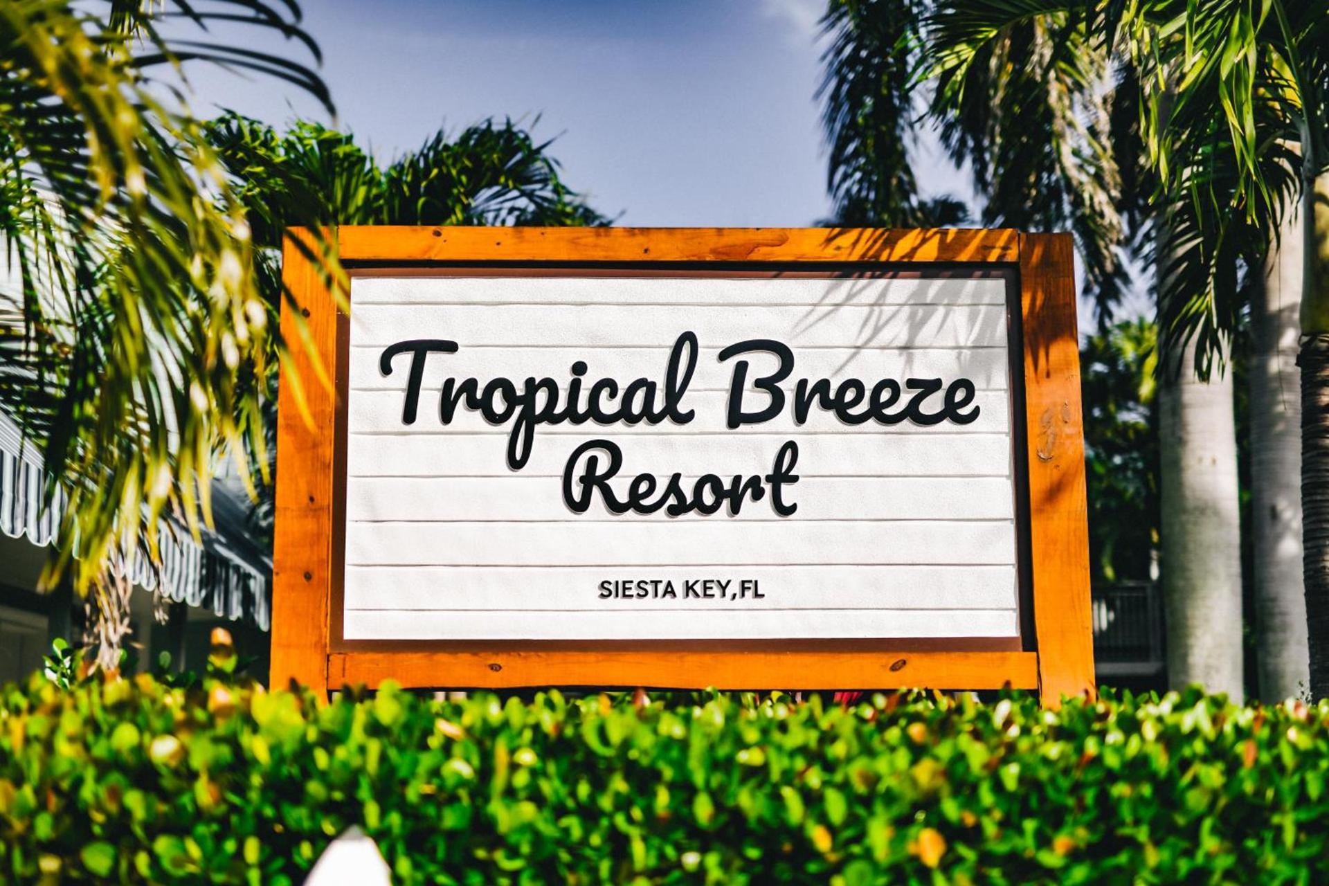 Tropical Breeze Resort photo 89