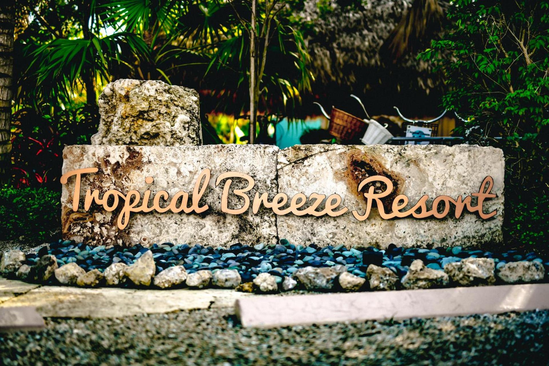 Tropical Breeze Resort photo 86