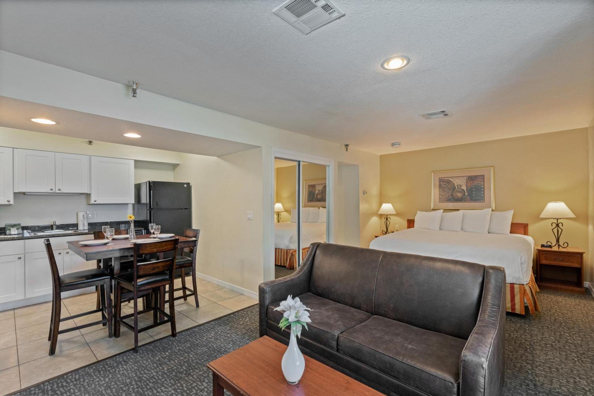 Chase Suite Hotel Rocky Point Tampa photo 5