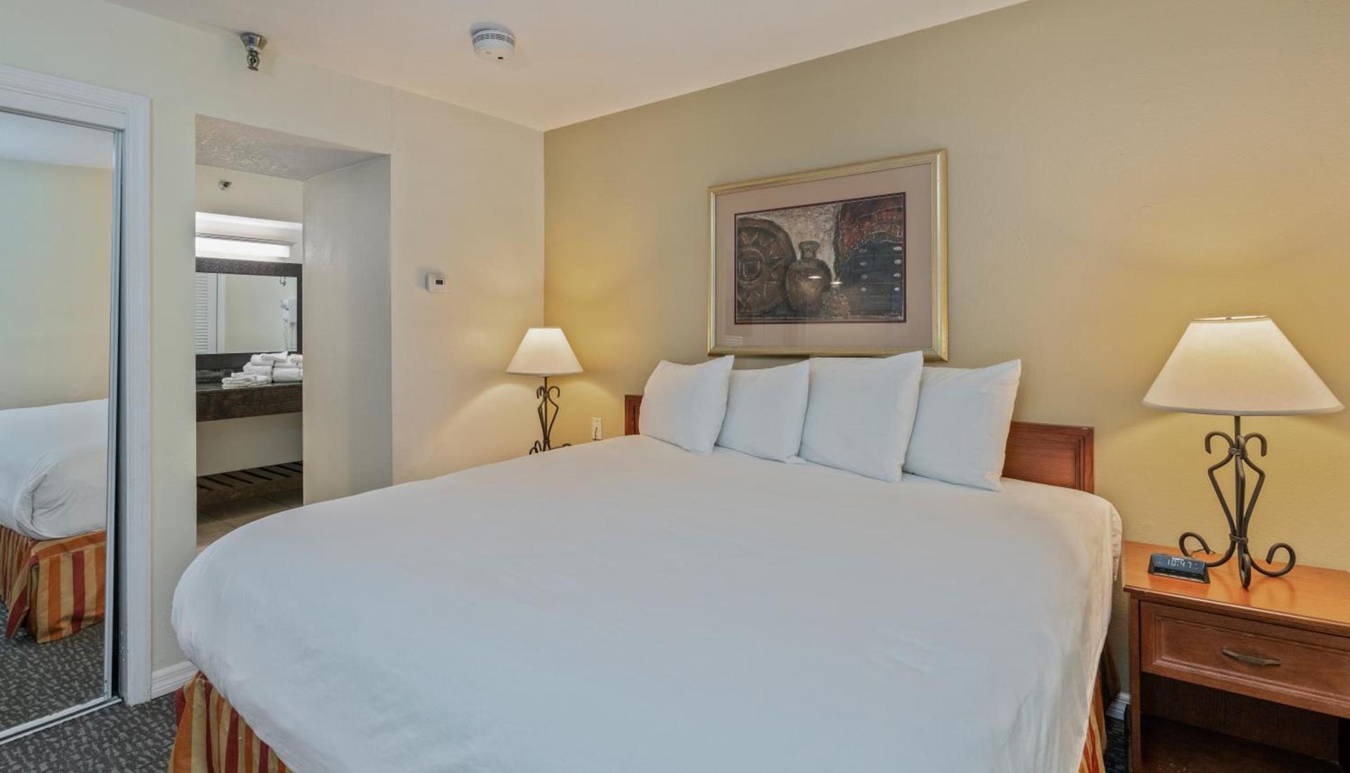 Chase Suite Hotel Rocky Point Tampa photo 11