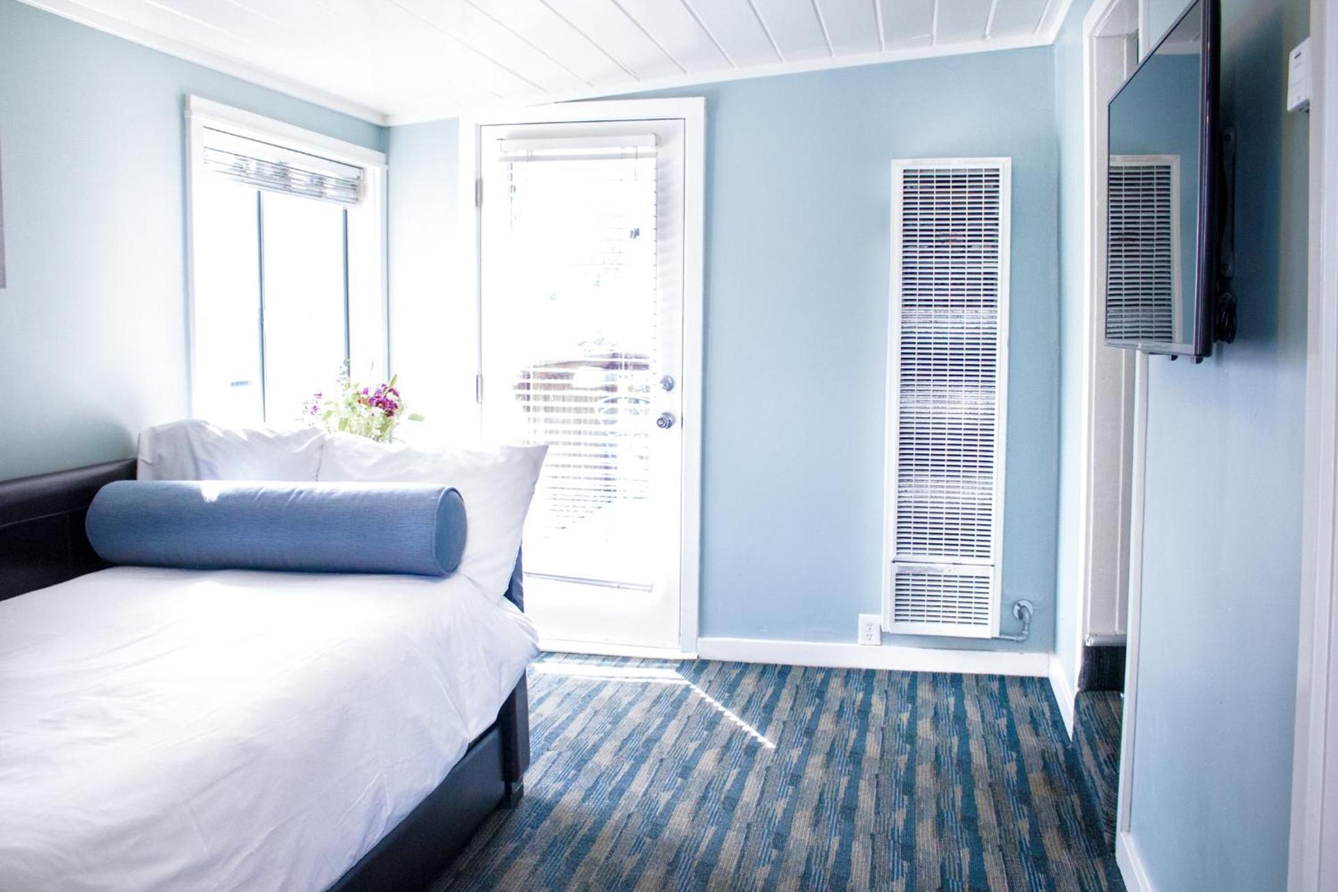 Ocean Echo Inn & Beach Cottages photo 22