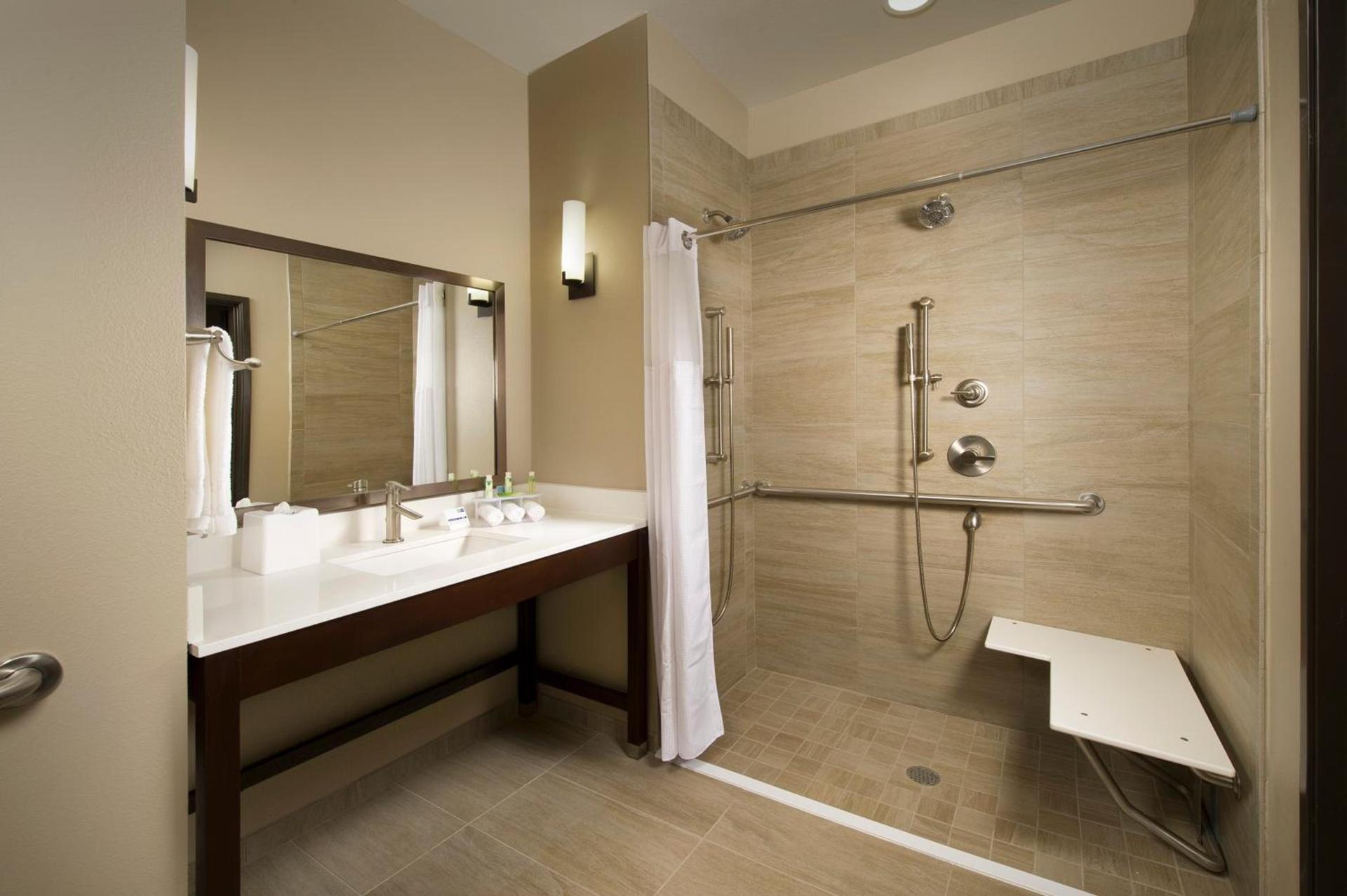 Holiday Inn Express Hotel & Suites Waco South by IHG photo 31