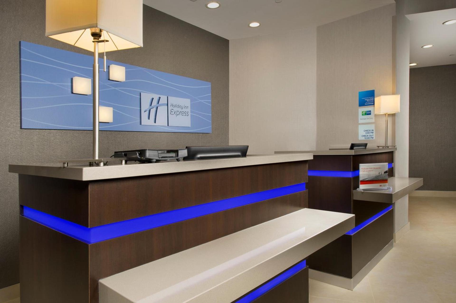 Holiday Inn Express Hotel & Suites Waco South by IHG photo 5