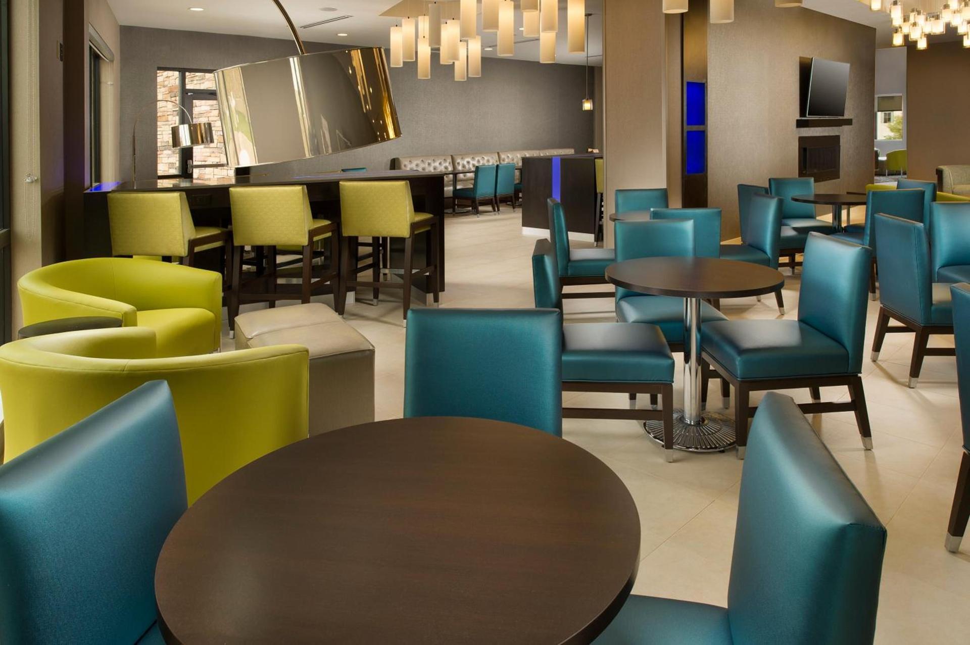 Holiday Inn Express Hotel & Suites Waco South by IHG photo 12