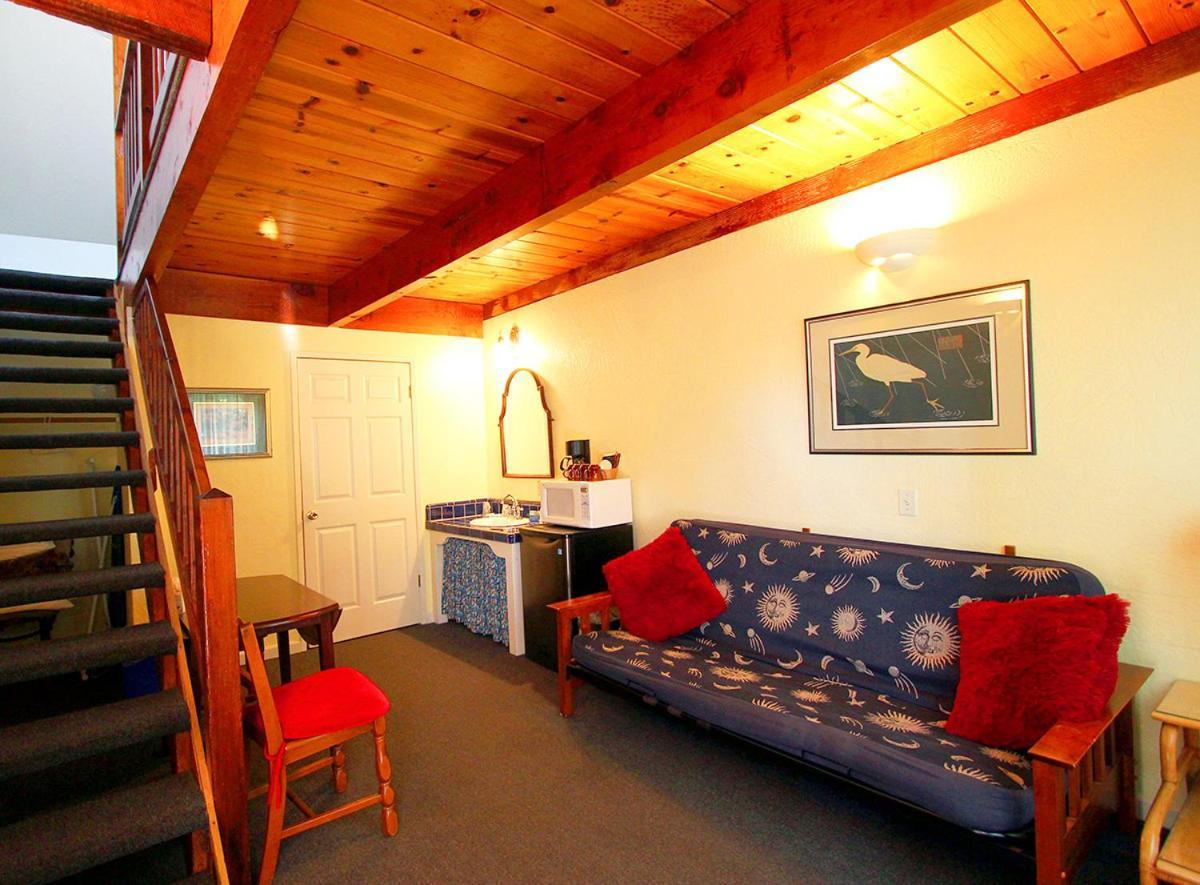 Harbor Inn photo 5