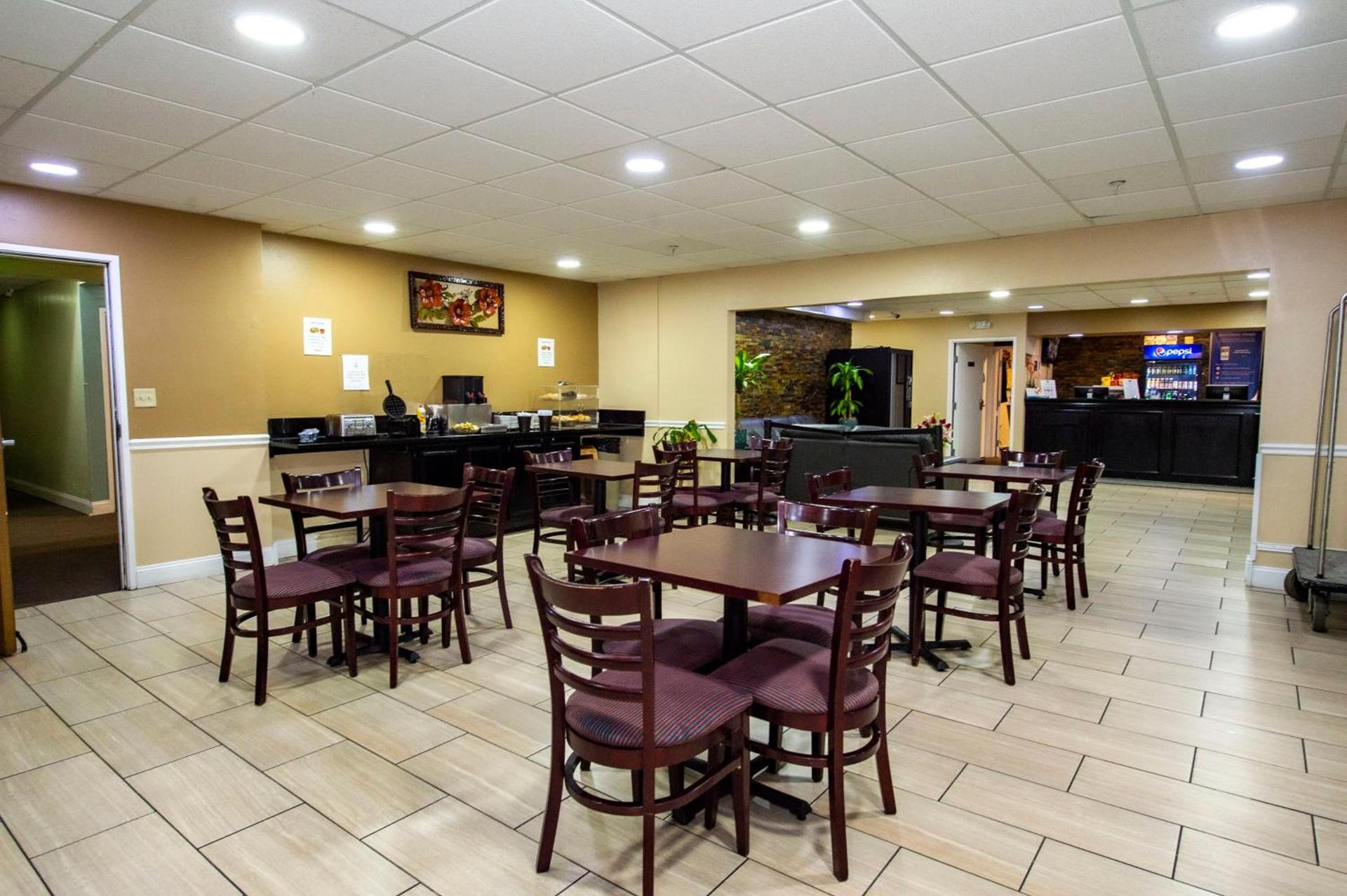 Rodeway Inn Central Colorado Springs photo 22