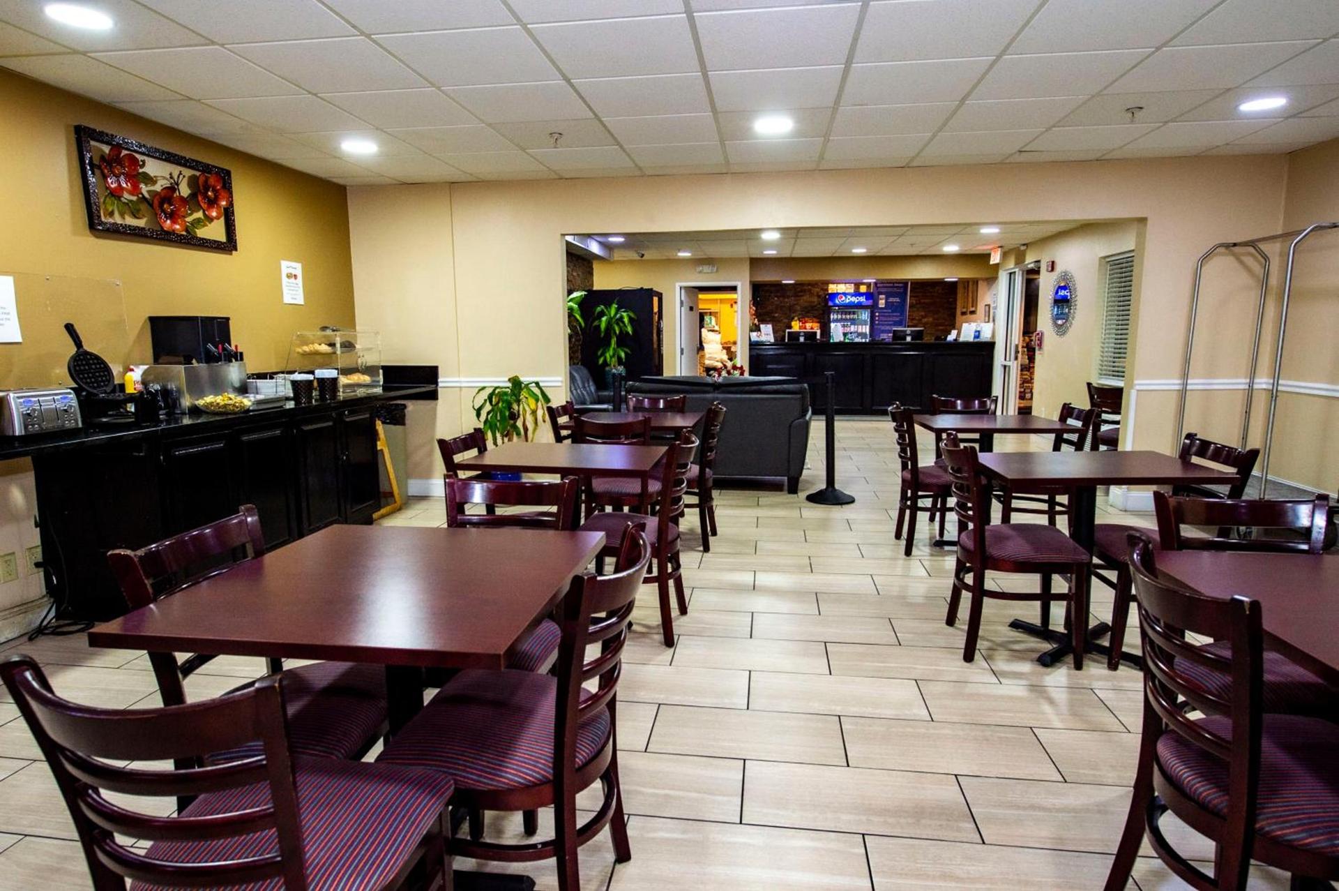 Rodeway Inn Central Colorado Springs photo 27