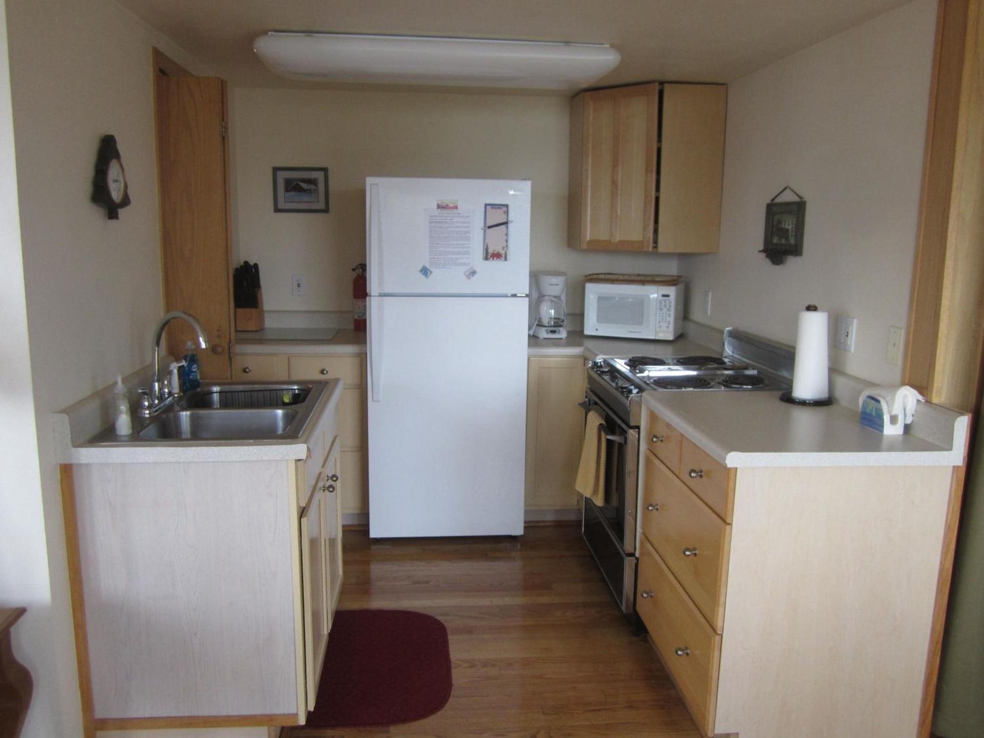 Alaska Adventure Cabins photo 21