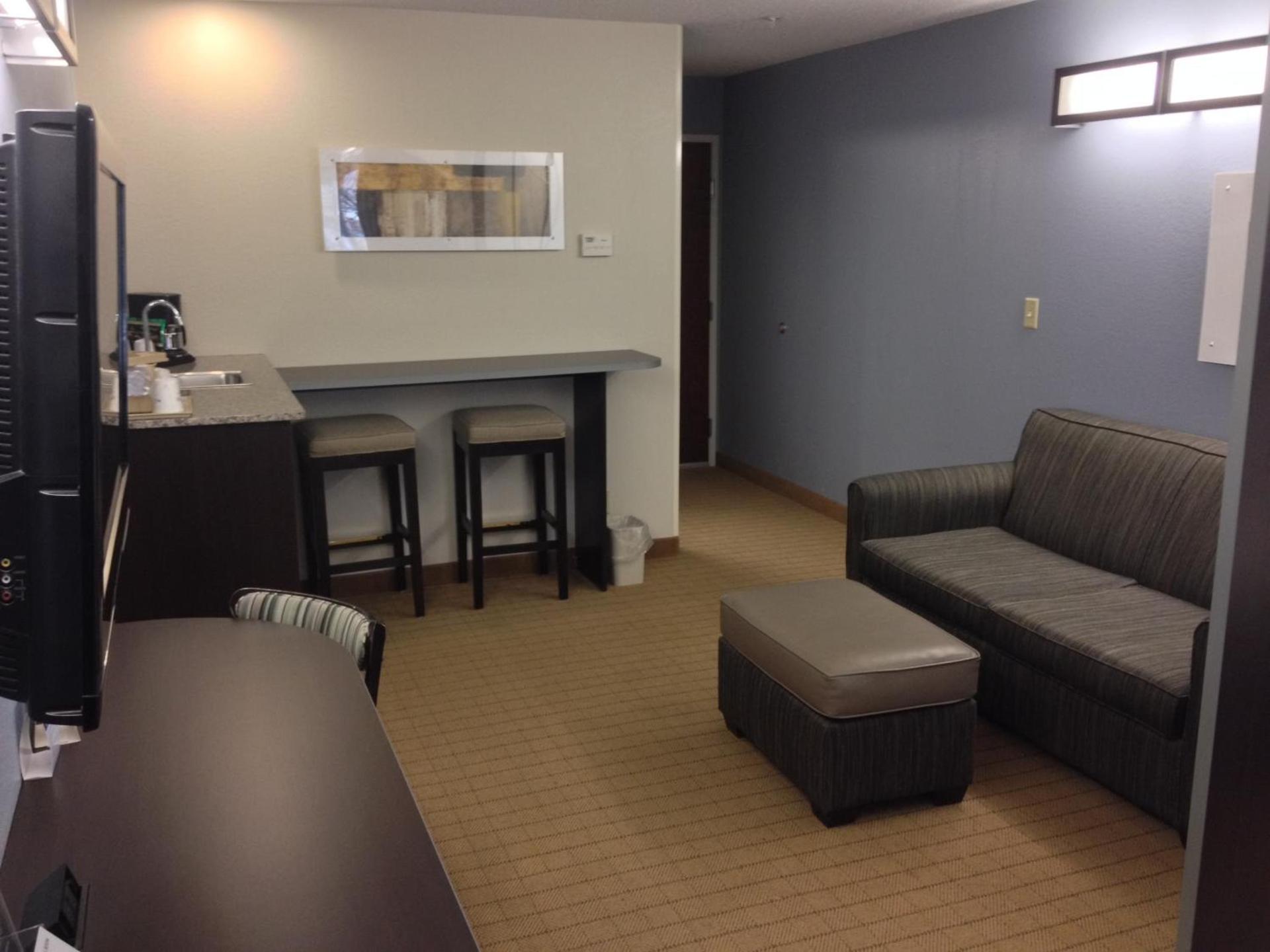 Microtel Inn & Suites Bath photo 30