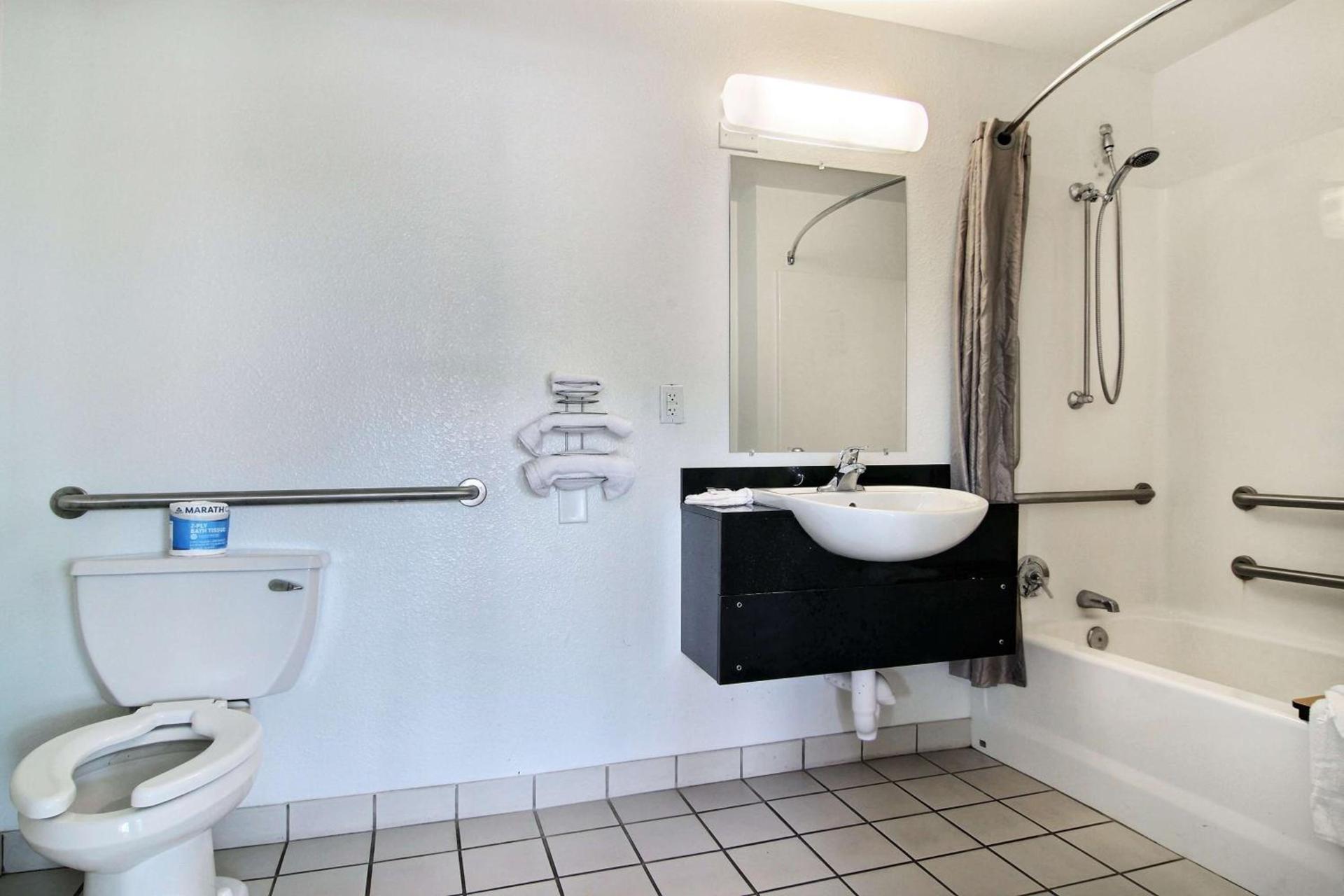 Motel 6-Lubbock, TX photo 23