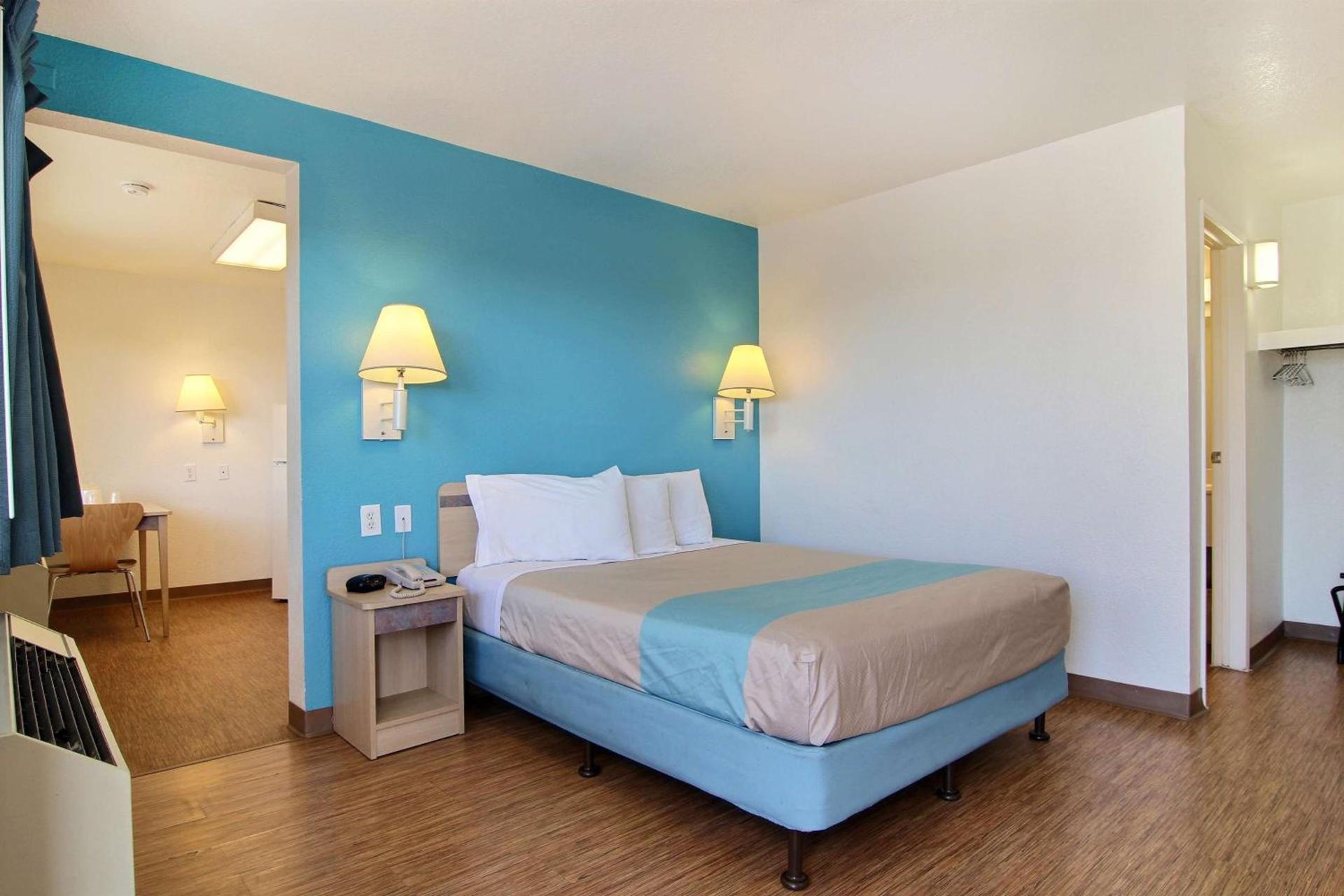 Motel 6-Lubbock, TX photo 20