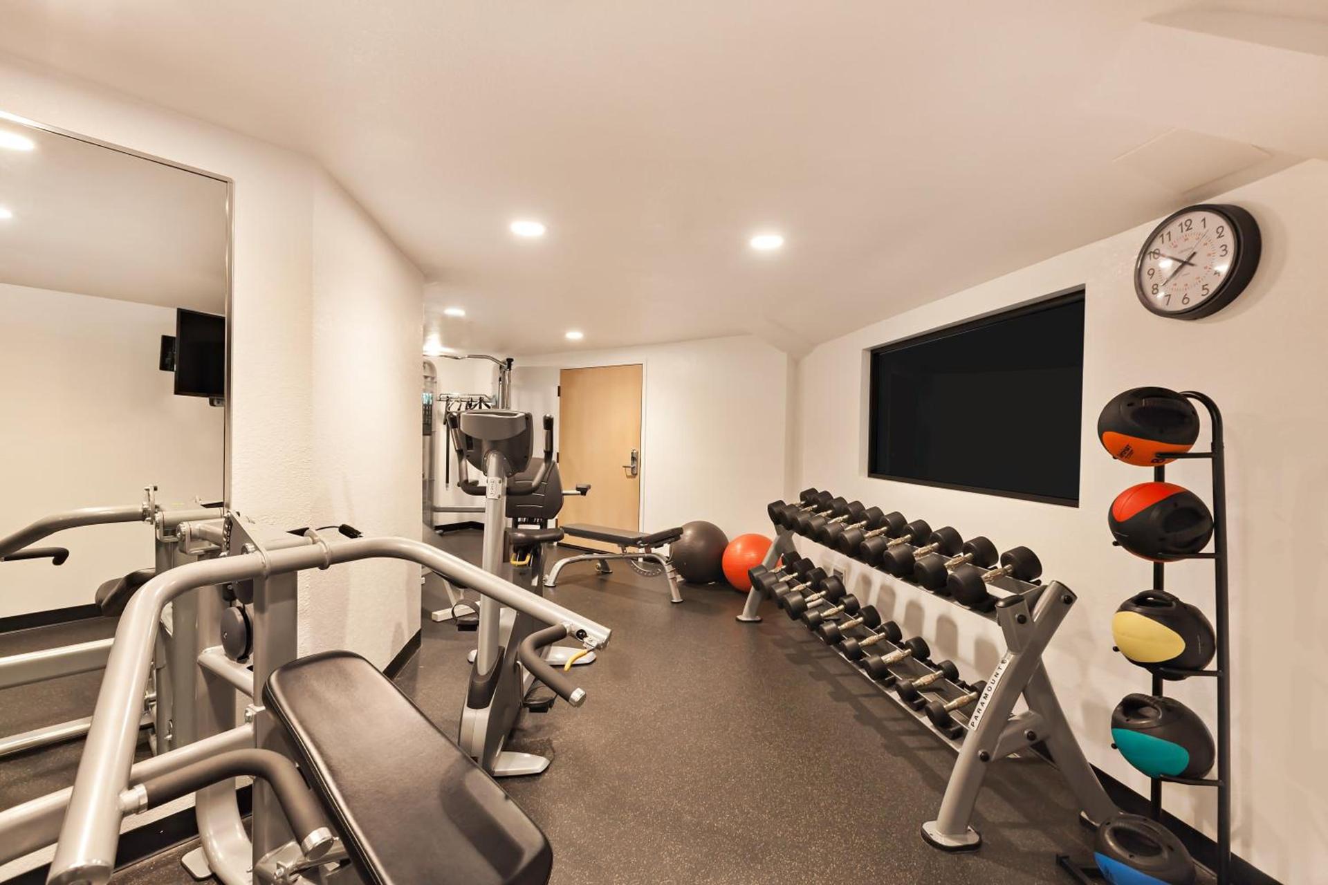 Holiday Inn Express Hotel & Suites San Jose-Morgan Hill by IHG photo 18