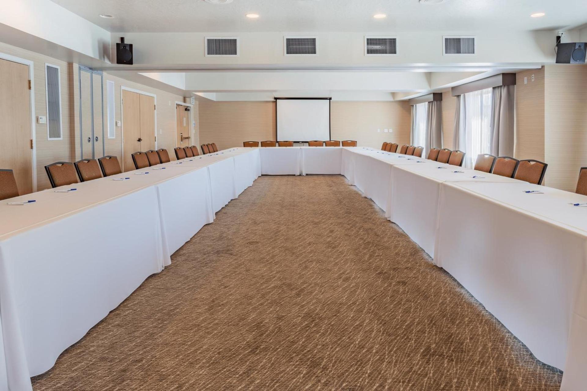 Holiday Inn Express Hotel & Suites San Jose-Morgan Hill by IHG photo 42