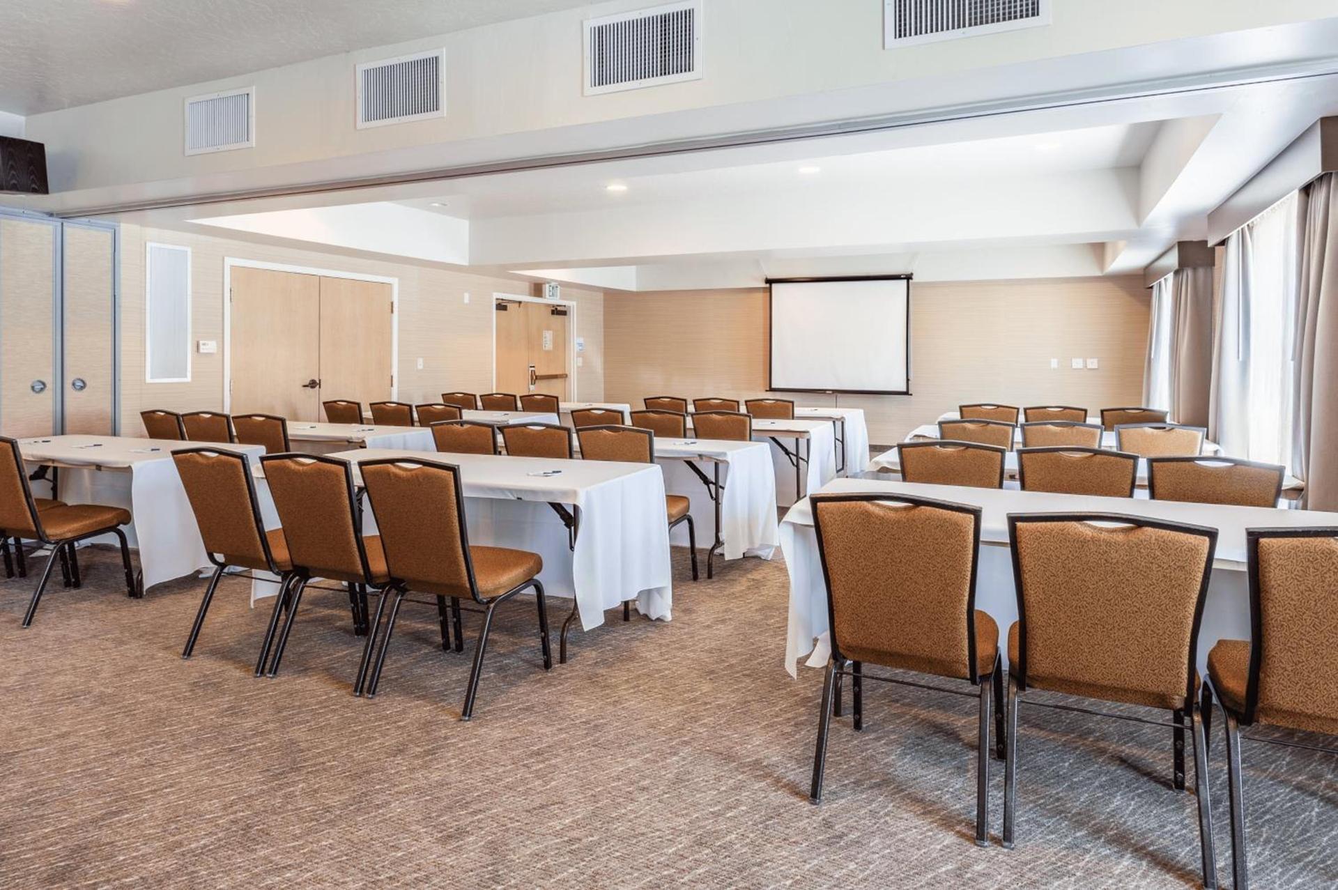 Holiday Inn Express Hotel & Suites San Jose-Morgan Hill by IHG photo 44