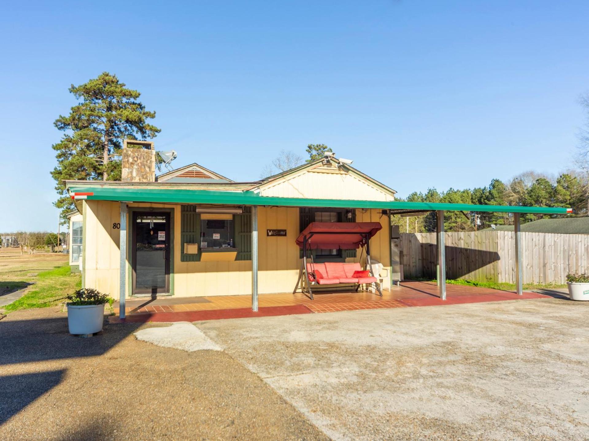 OYO Hotel Brookhaven MS Hwy 51 North photo 17