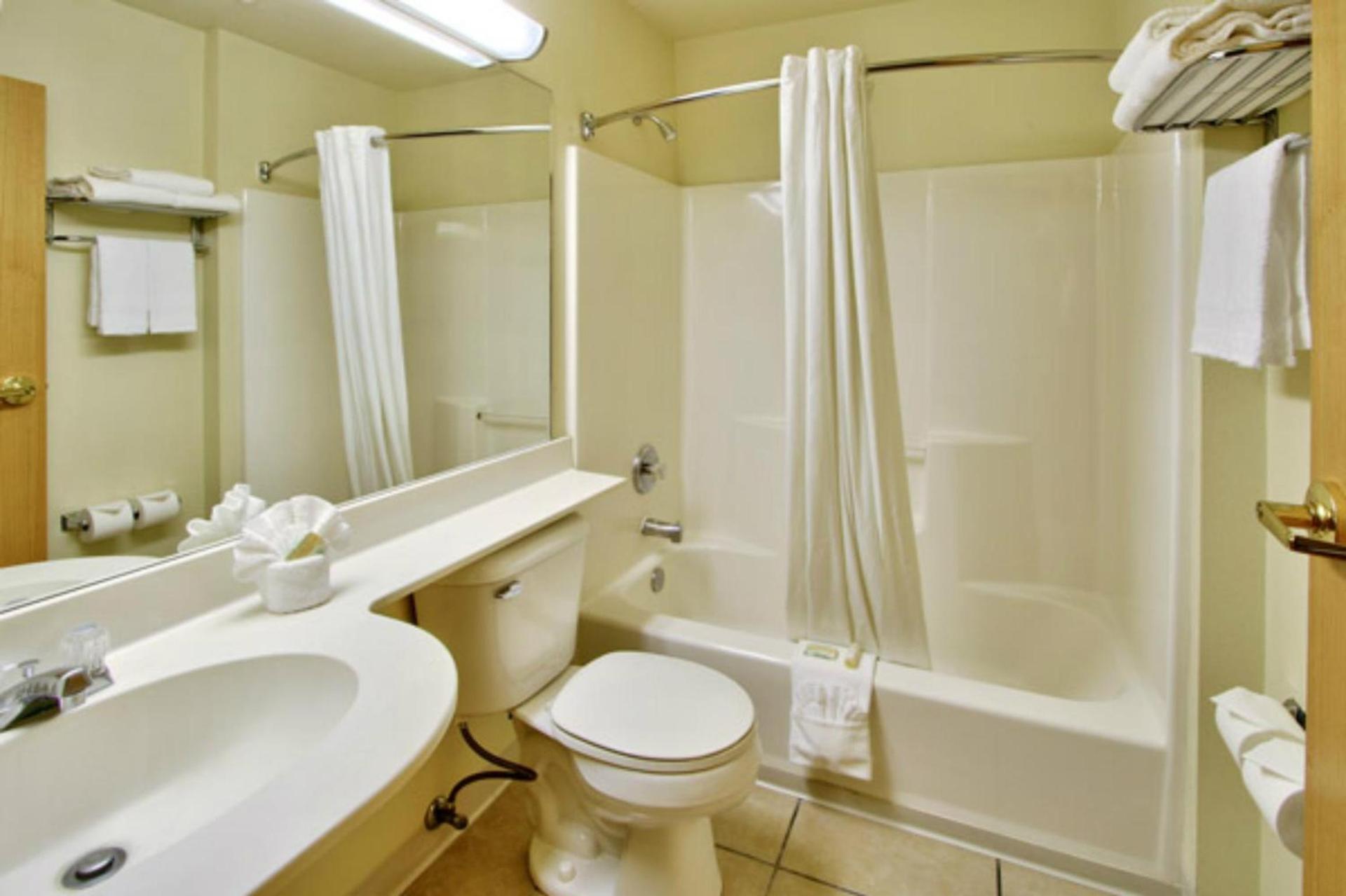 Western Skies Inn & Suites photo 17