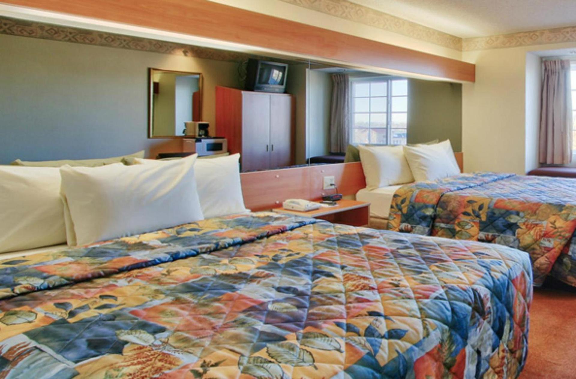 Western Skies Inn & Suites photo 15