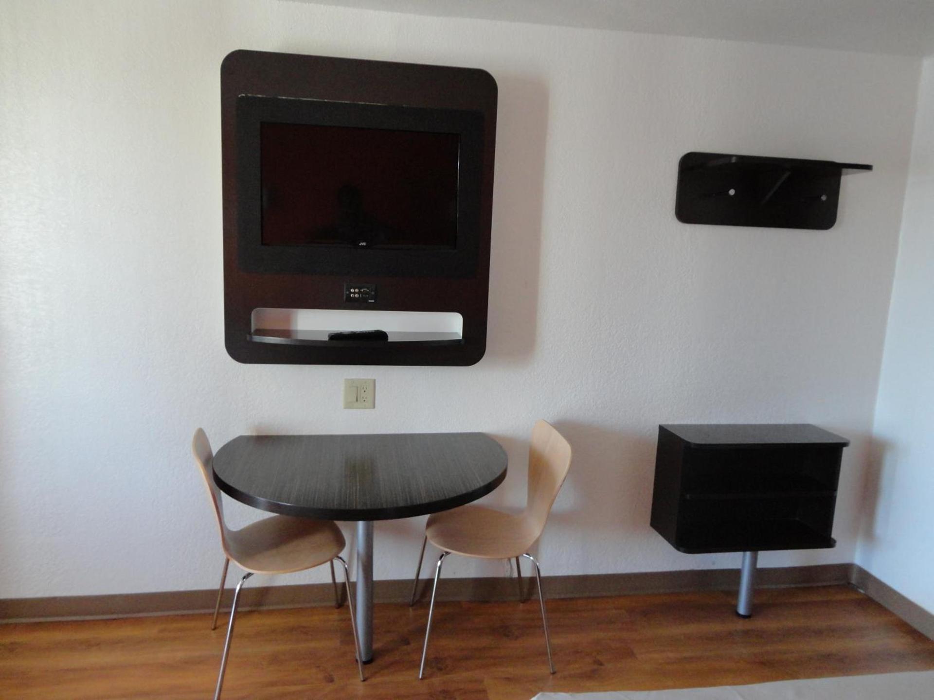 Motel 6-Round Rock, TX photo 14