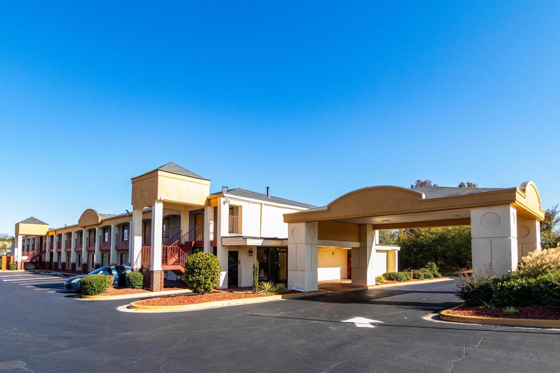 Econo Lodge - Conyers photo 14