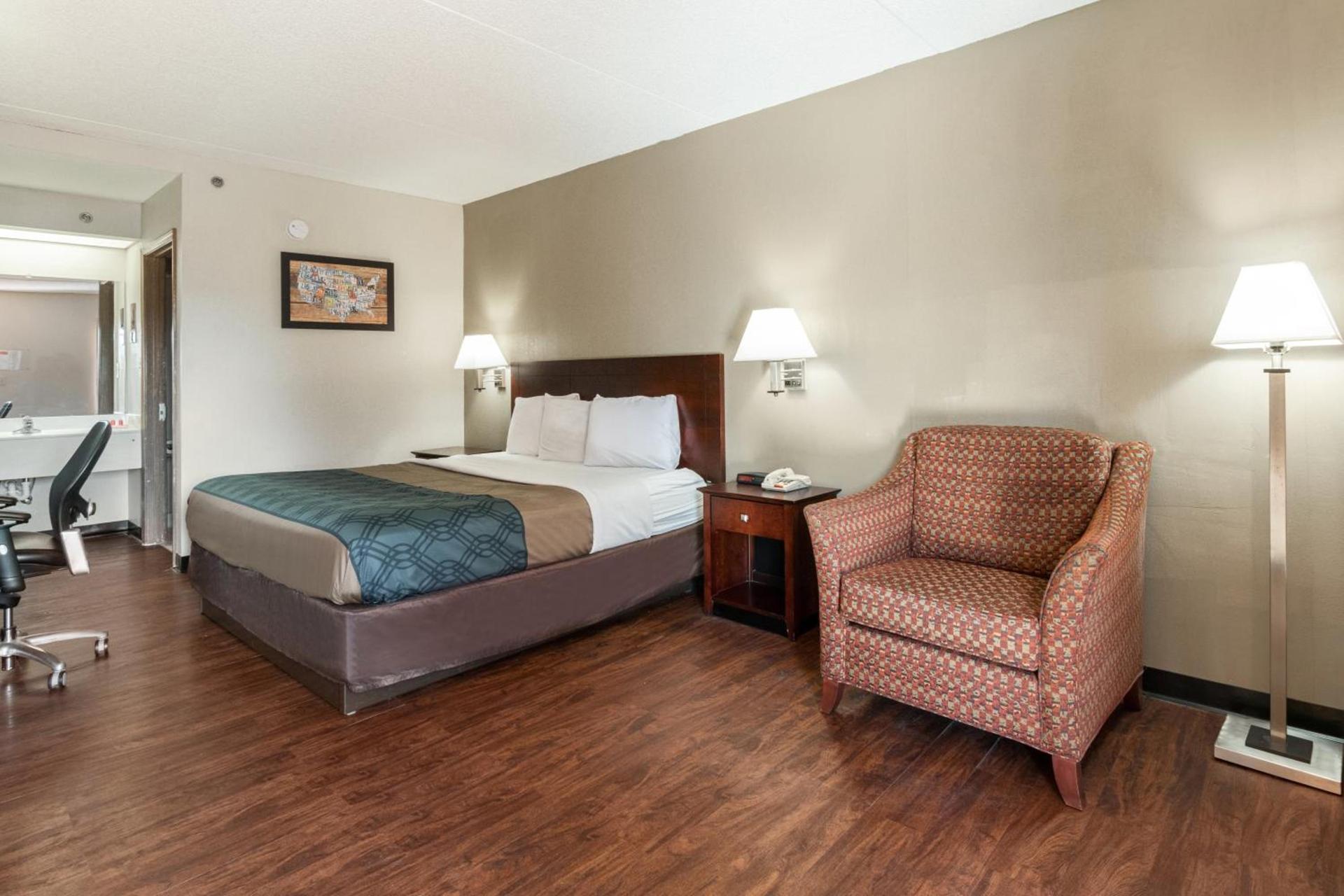 Econo Lodge - Conyers photo 21