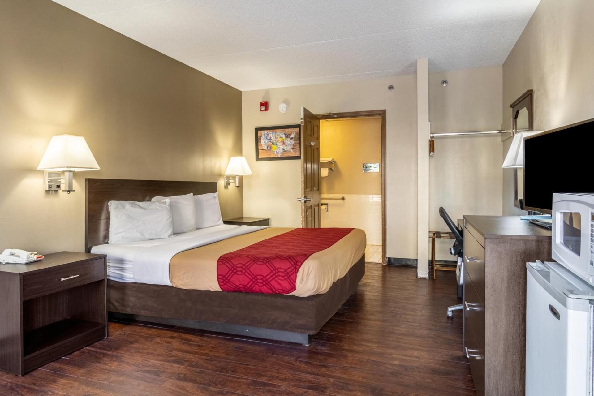 Econo Lodge - Conyers photo 4
