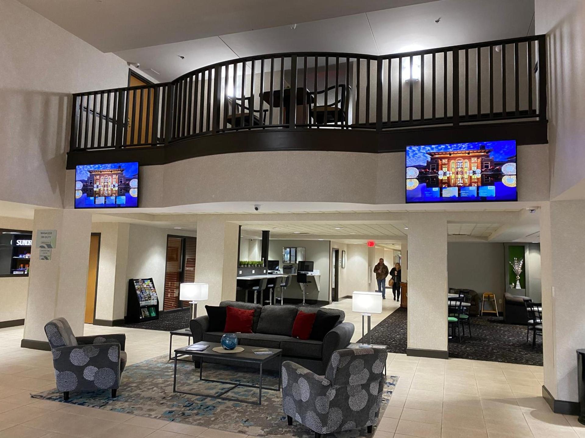 Wingate by Wyndham Little Rock photo 13