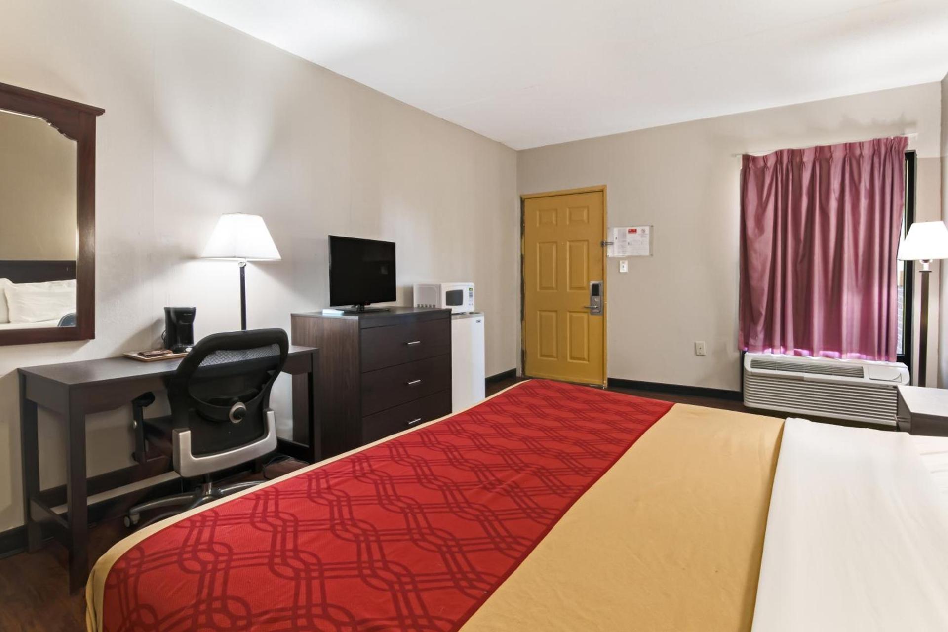 Econo Lodge - Conyers photo 8