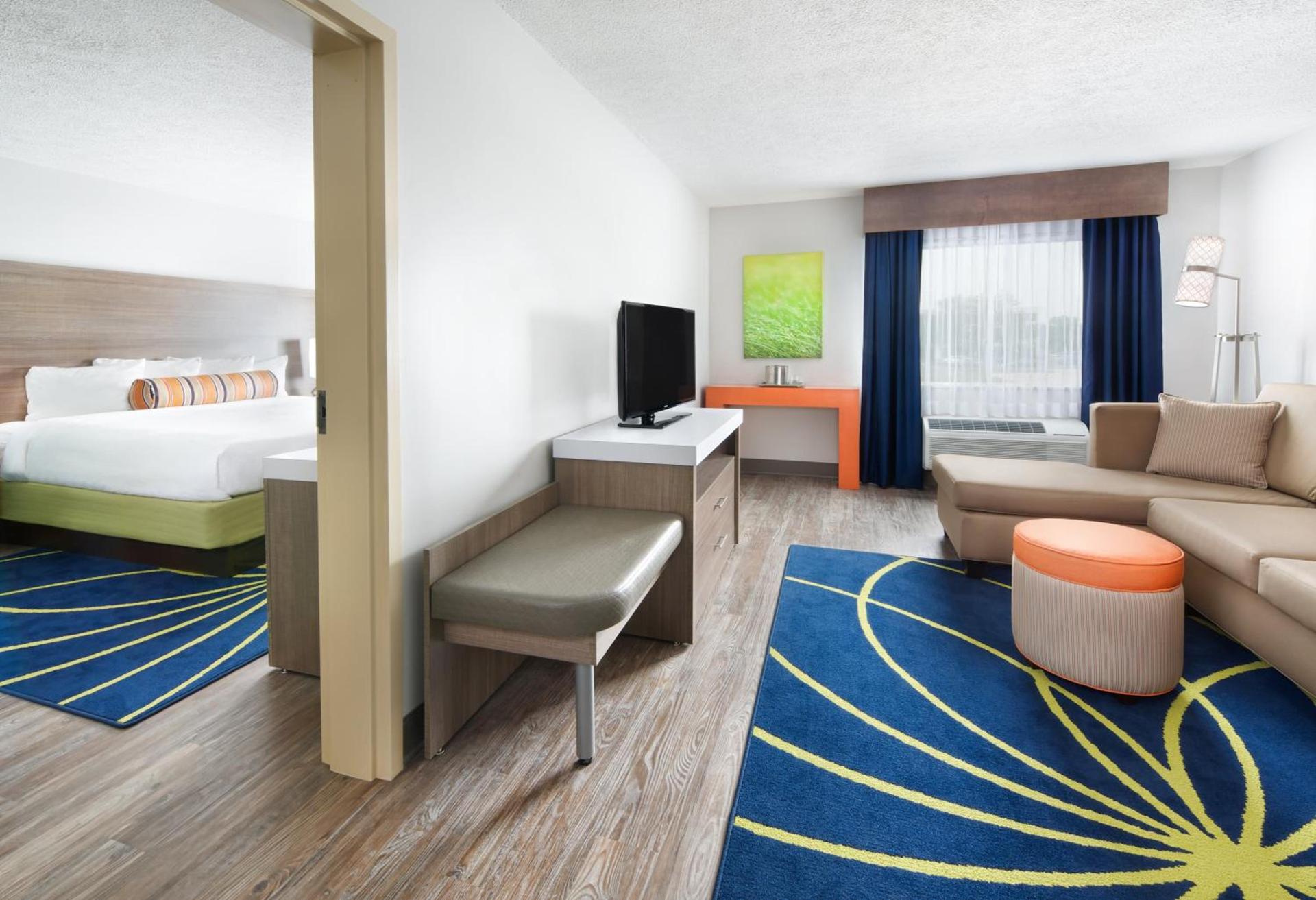 Hotel Indigo Cleveland Beachwood by IHG photo 9